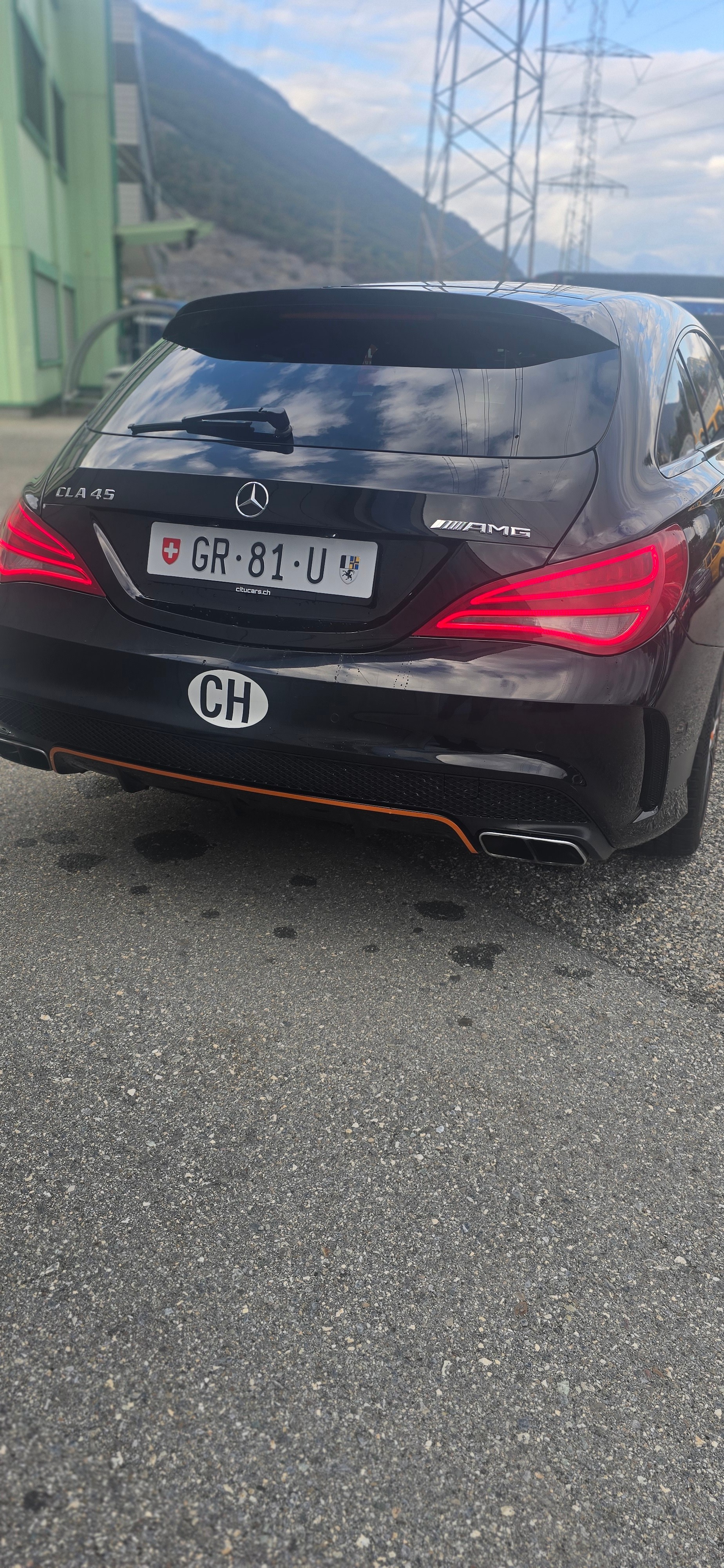 MERCEDES-BENZ CLA Shooting Brake 45 AMG 4Matic Speedshift-image-4