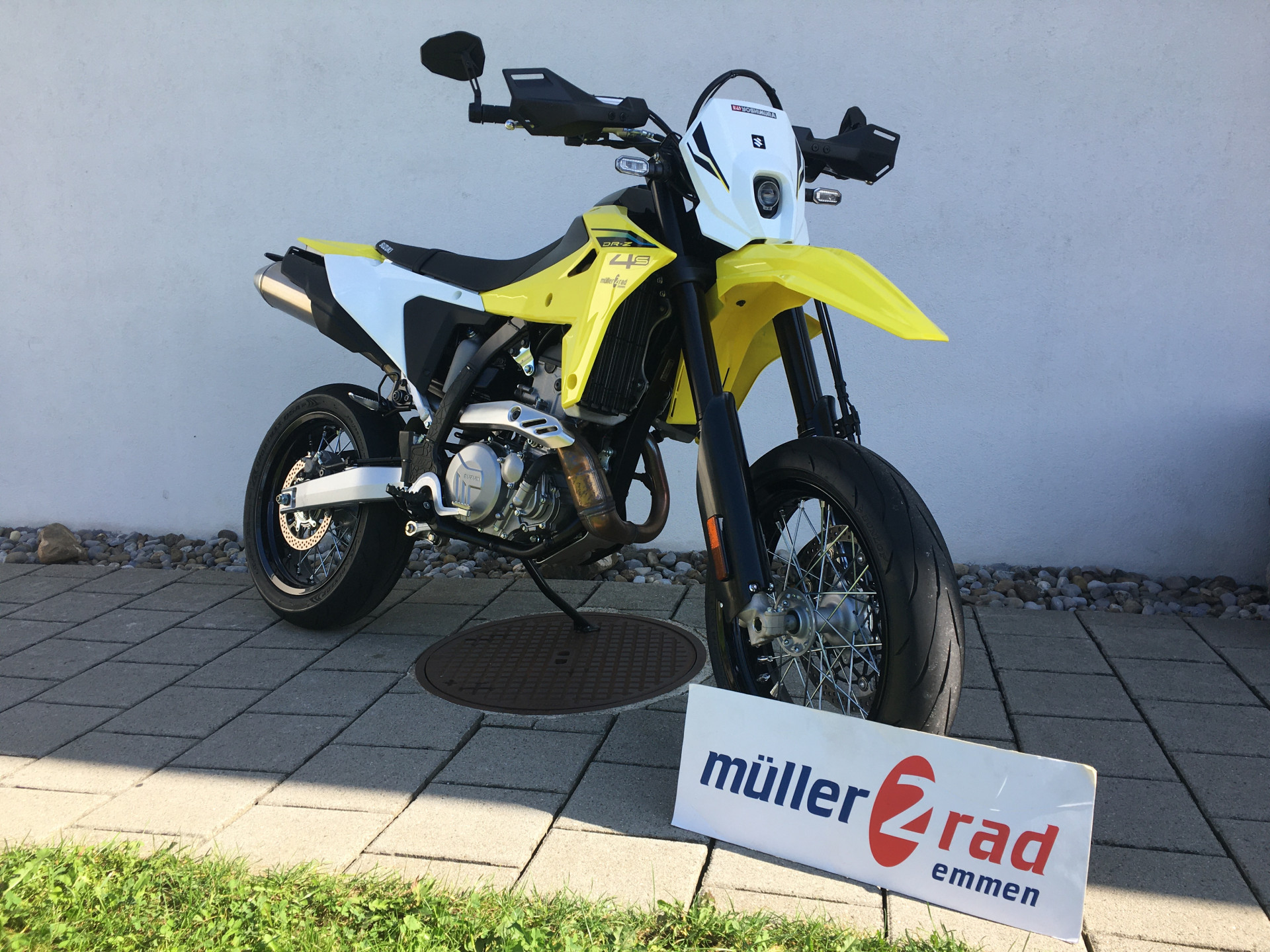 SUZUKI DR-Z4SM