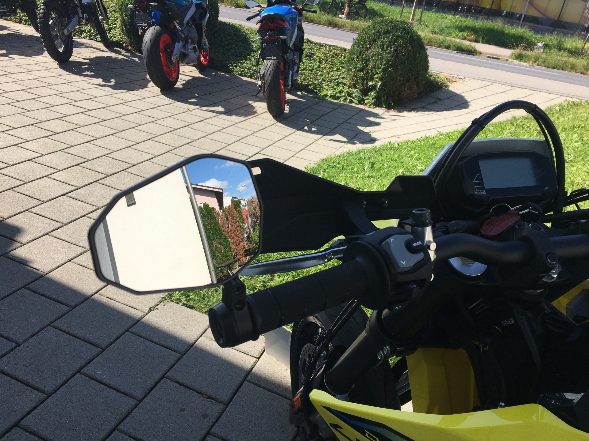 SUZUKI DR-Z4SM-image-5