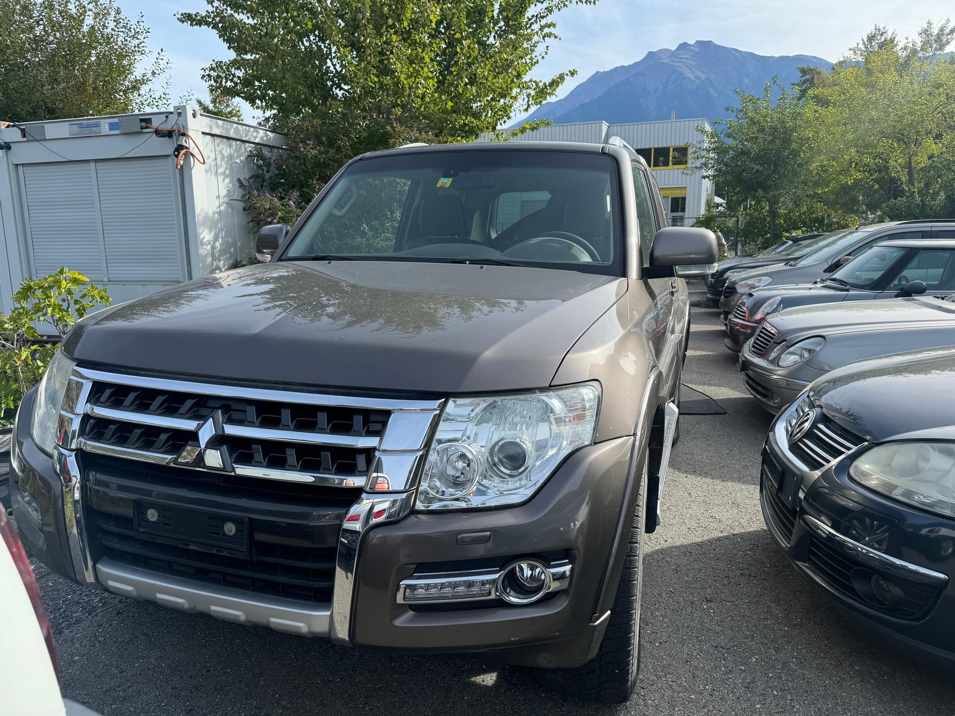 MITSUBISHI Pajero 3.2 DI-D Intense Automatic-image-1