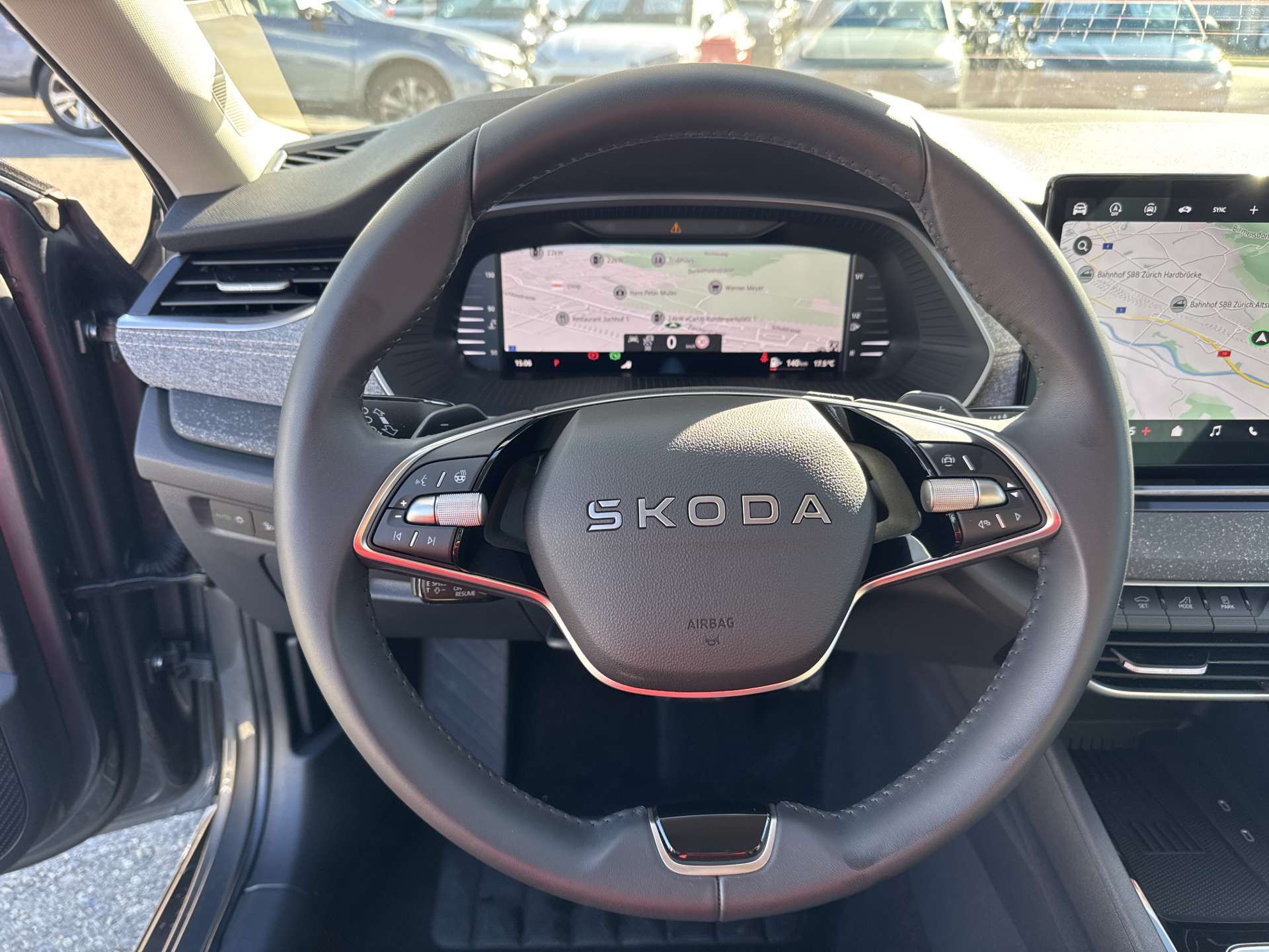 SKODA Octavia Combi 2.0 TDi Selection Tour DSG-Automat-image-15