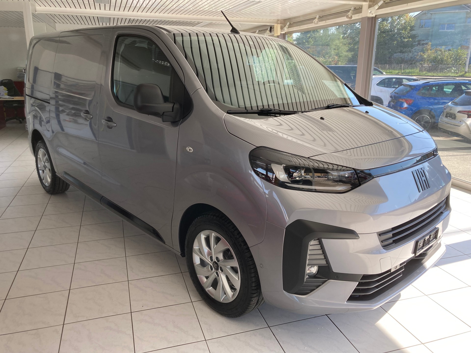 FIAT Scudo 2.0 BlueHDi 177PS VAN L2 Automat-image-2