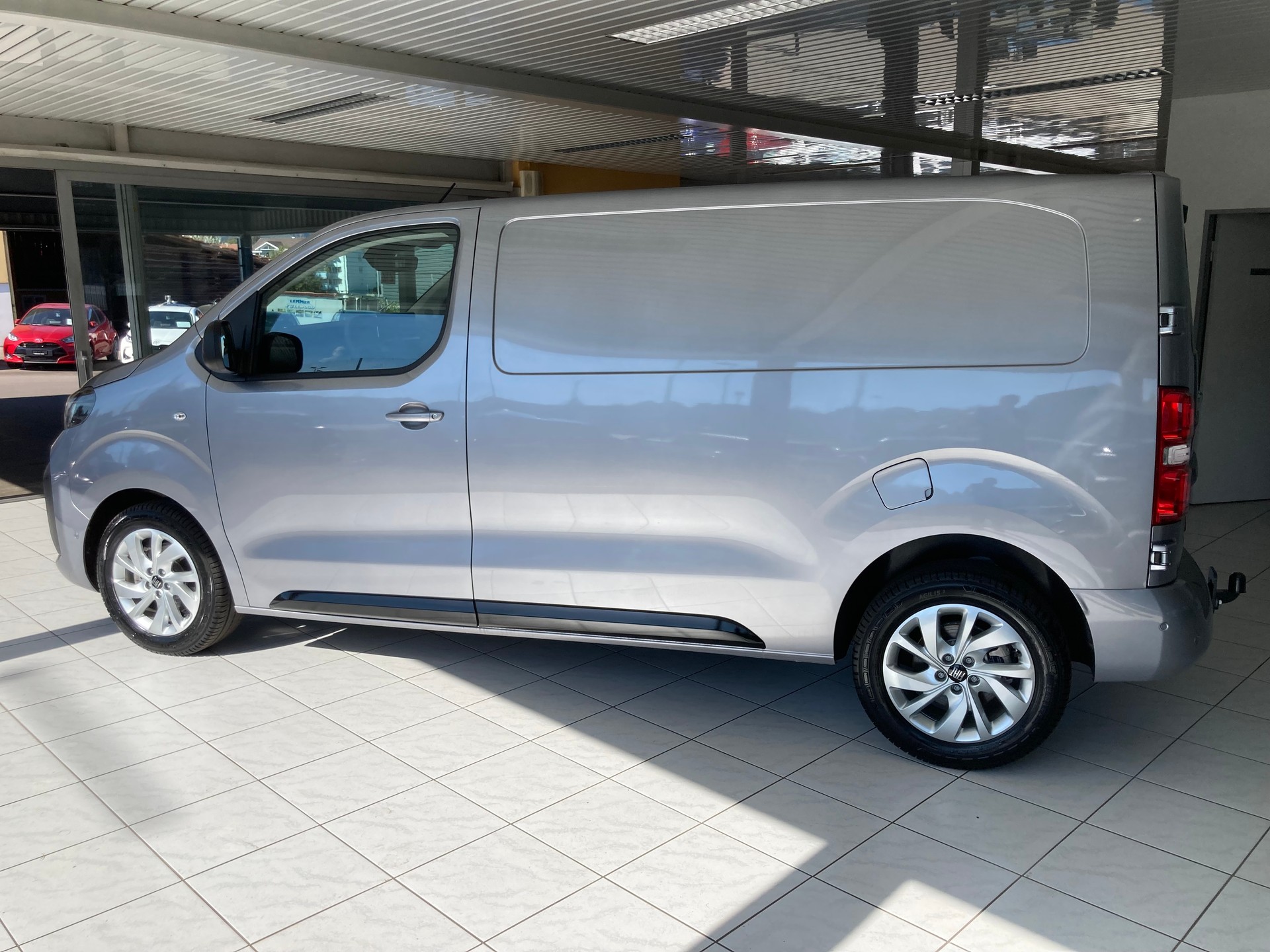 FIAT Scudo 2.0 BlueHDi 177PS VAN L2 Automat-image-7