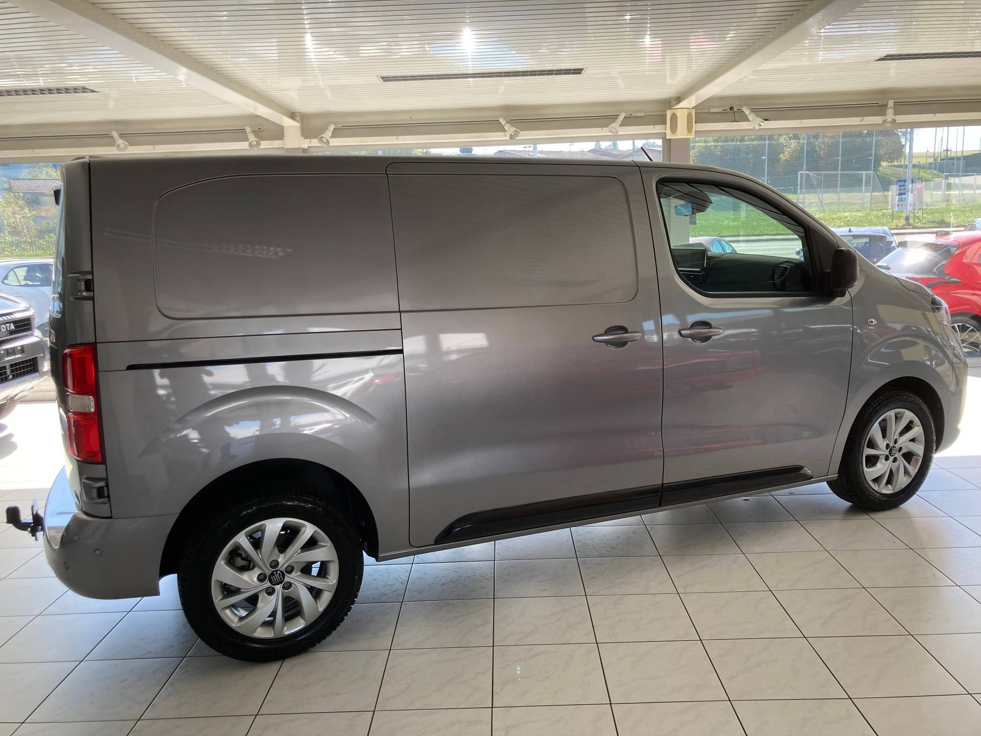 FIAT Scudo 2.0 BlueHDi 177PS VAN L2 Automat-image-3