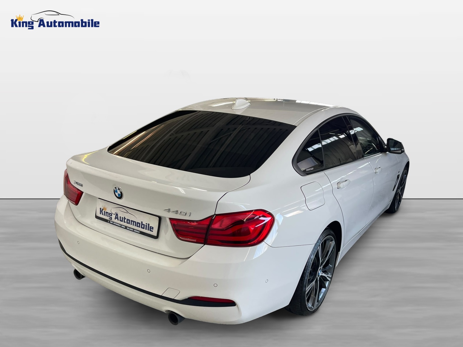 BMW 440i Gran Coupé xDrive Sport Line Steptronic | CH-Auto | Frisch MFK | AHK 1.8t | 5-Sitze | LED-Scheinwerfer-image-5