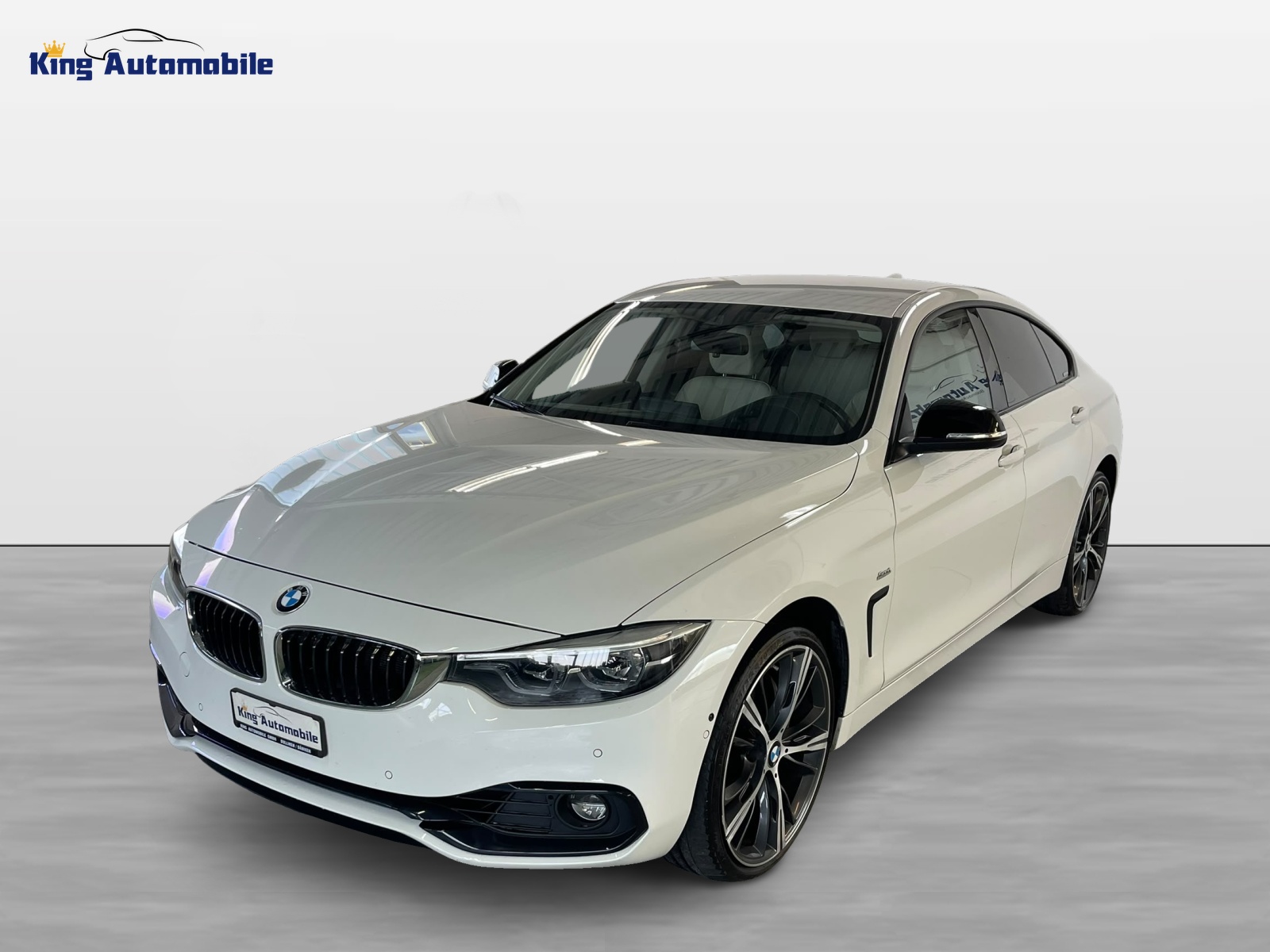BMW 440i Gran Coupé xDrive Sport Line Steptronic | CH-Auto | Frisch MFK | AHK 1.8t | 5-Sitze | LED-Scheinwerfer-image-1