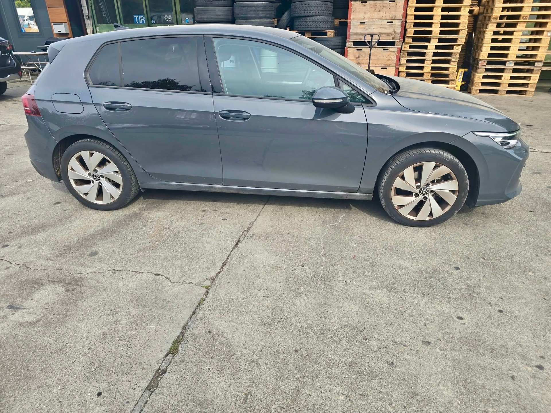 VW Golf 1.5 e TSI mHEV Life DSG-image-4