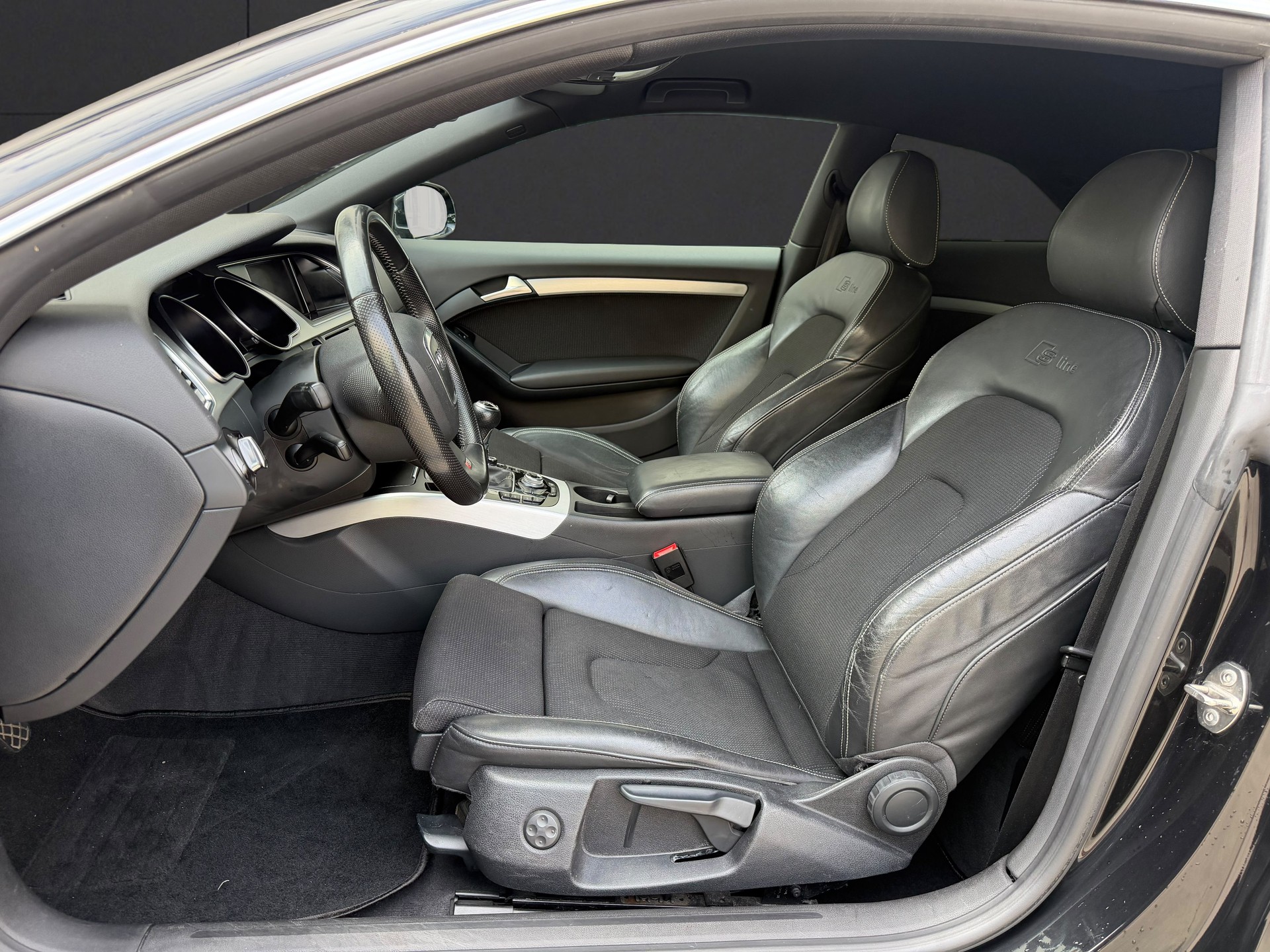 AUDI A5 Coupé 2.0 TFSI-image-10