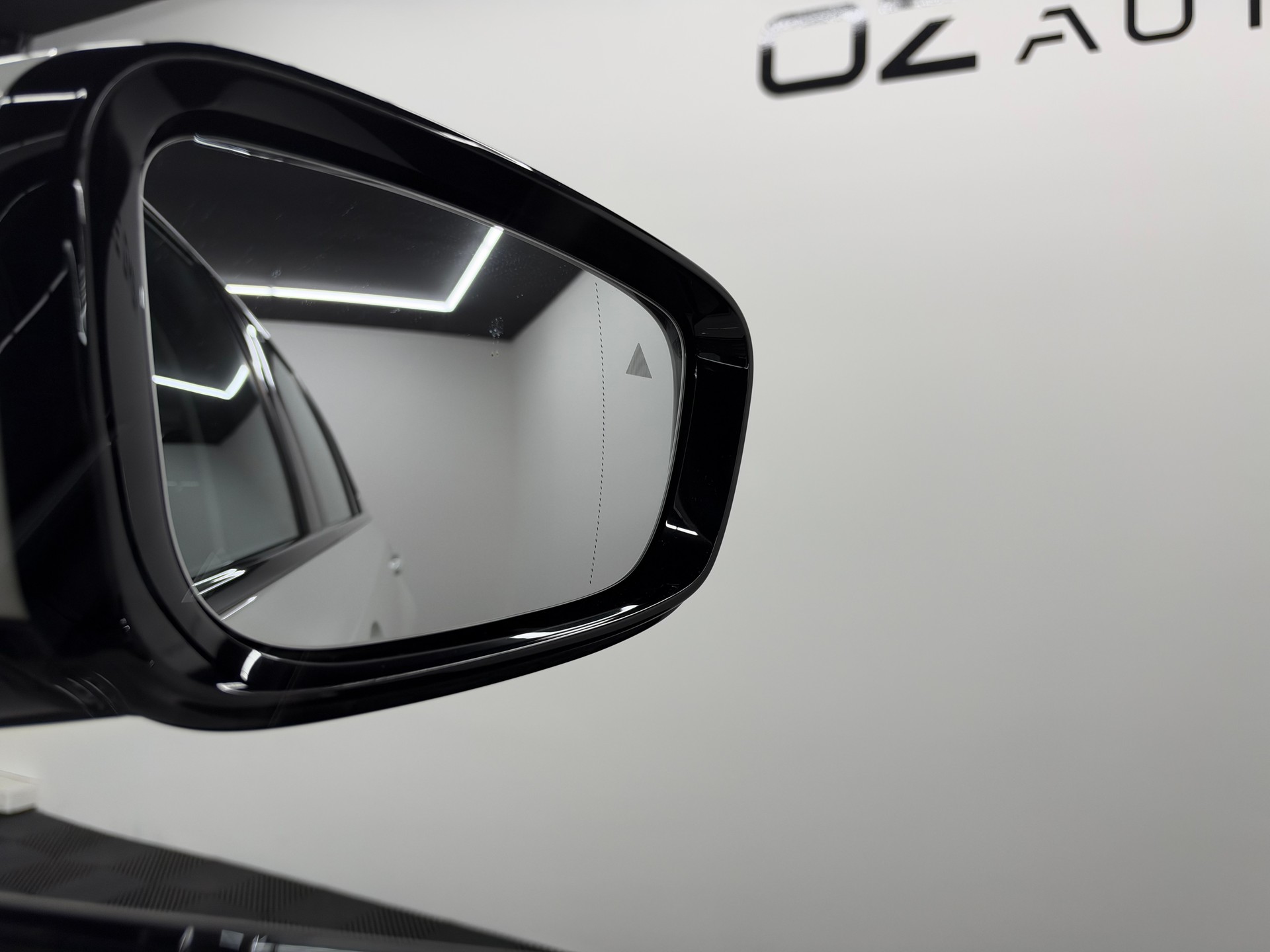 BMW 330e x DriveTouring Steptronic *Facelift*-image-30