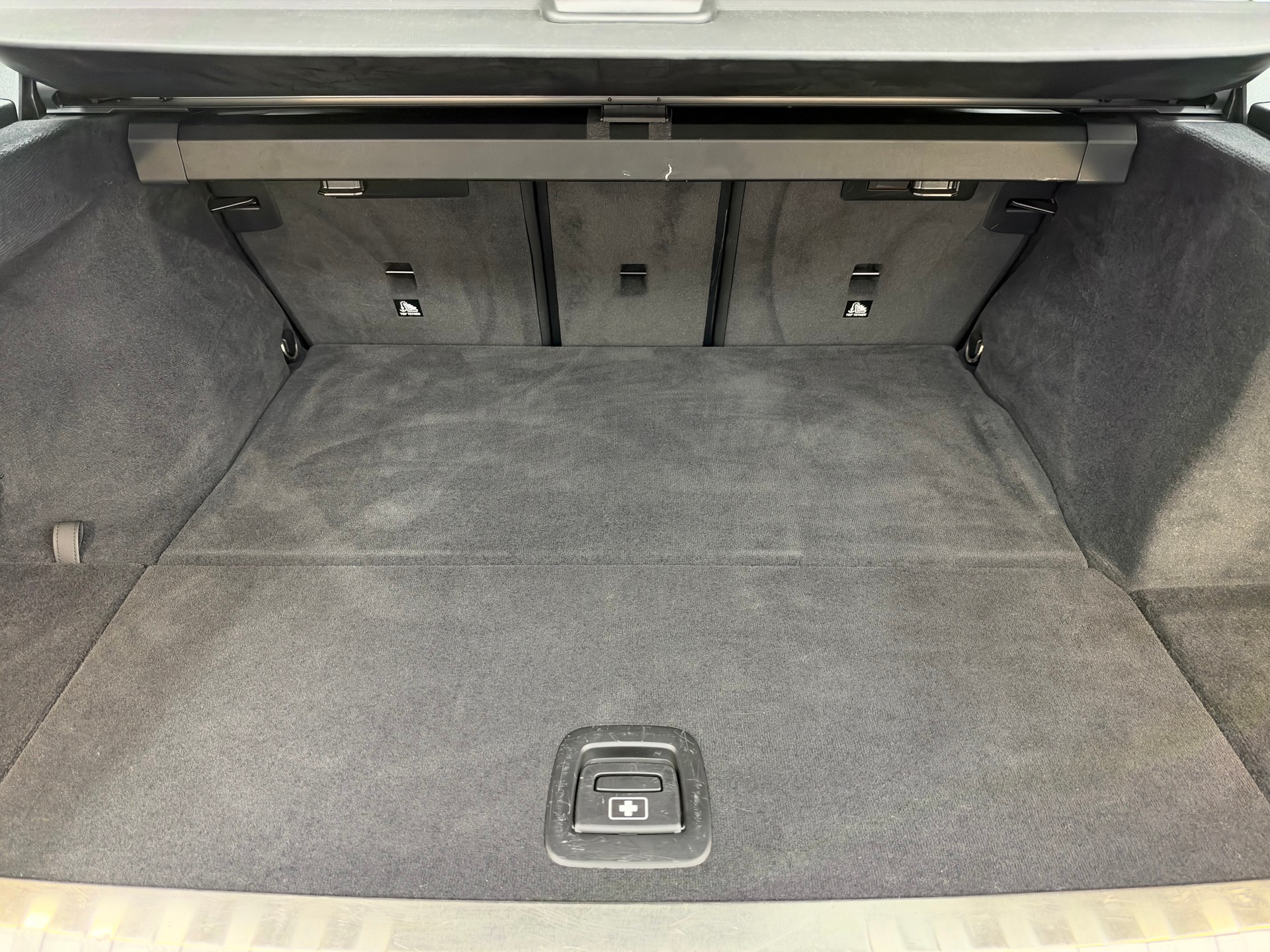 BMW 330e x DriveTouring Steptronic *Facelift*-image-21