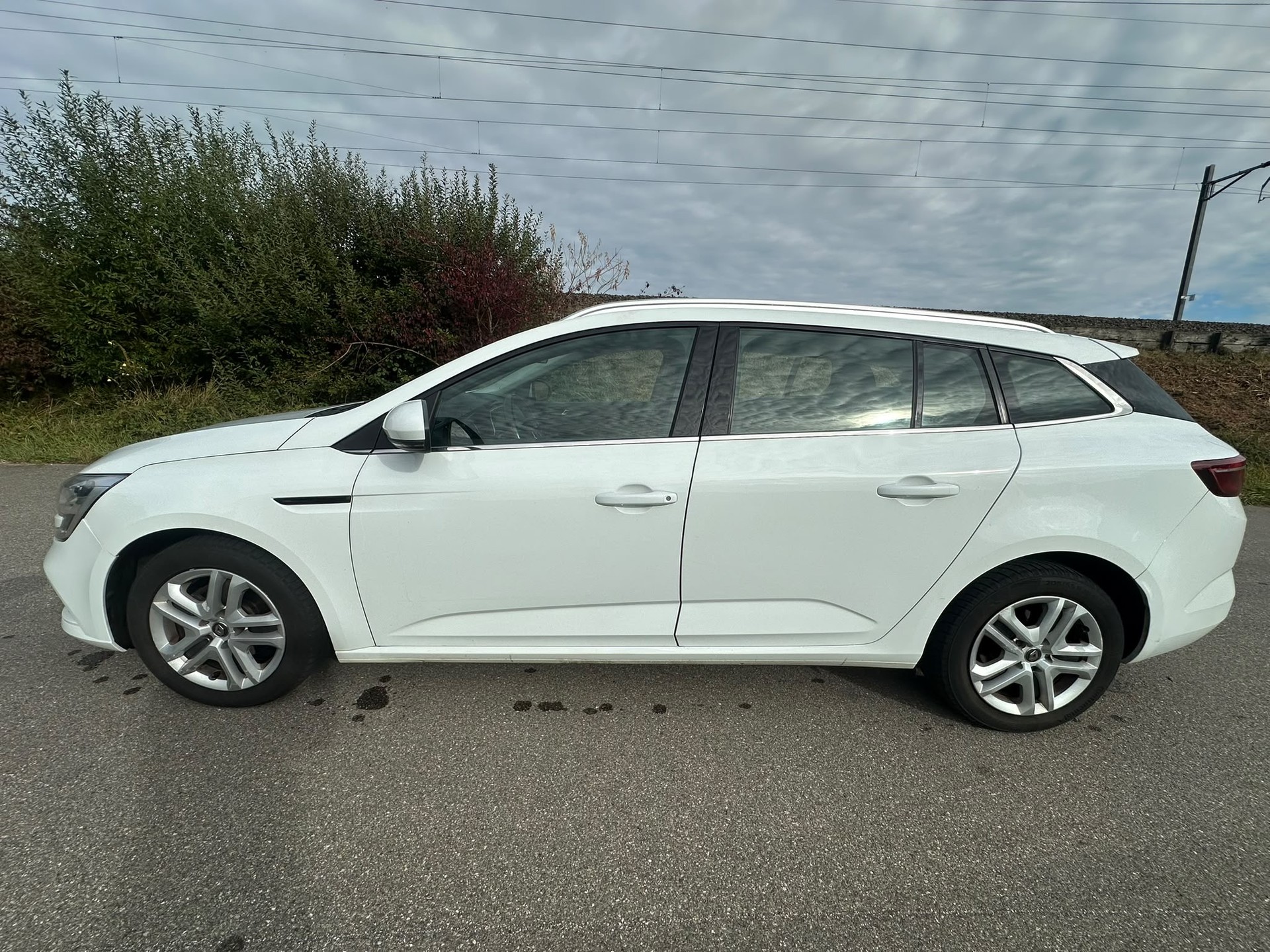 RENAULT Mégane Grandtour 1.5 dCi Business EDC-image-6