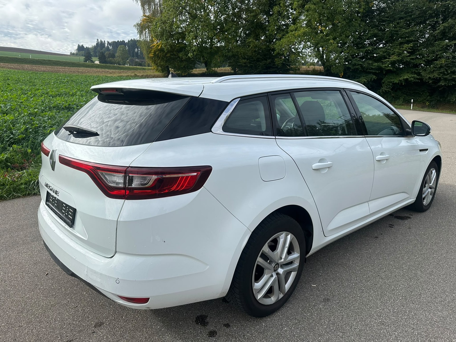 RENAULT Mégane Grandtour 1.5 dCi Business EDC-image-4