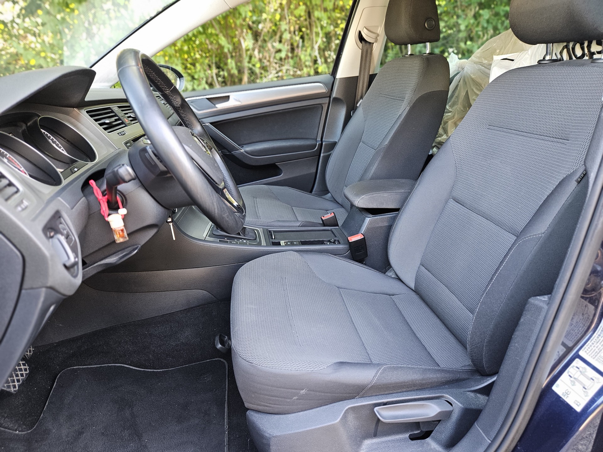 VW Golf 1.4 TSI Comfortline DSG-image-12