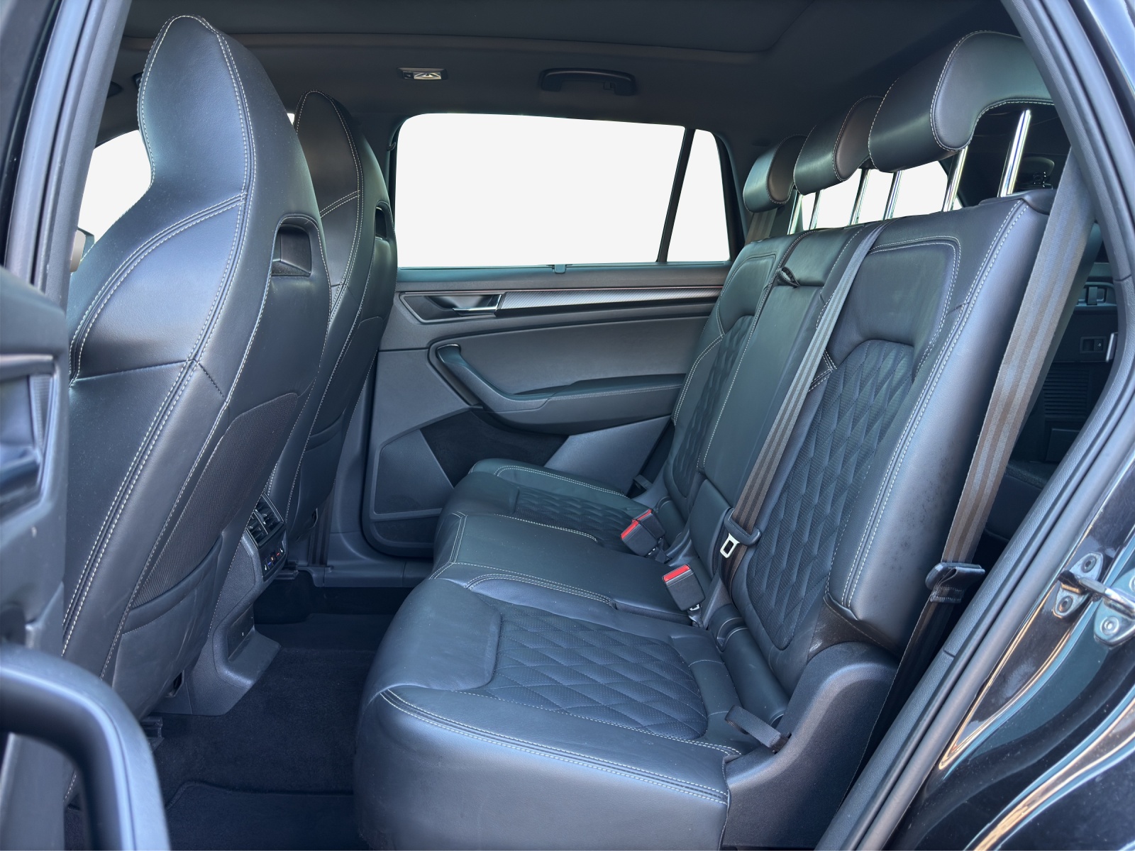 SKODA Kodiaq 2.0 TSI 4x4 SportLine-image-11