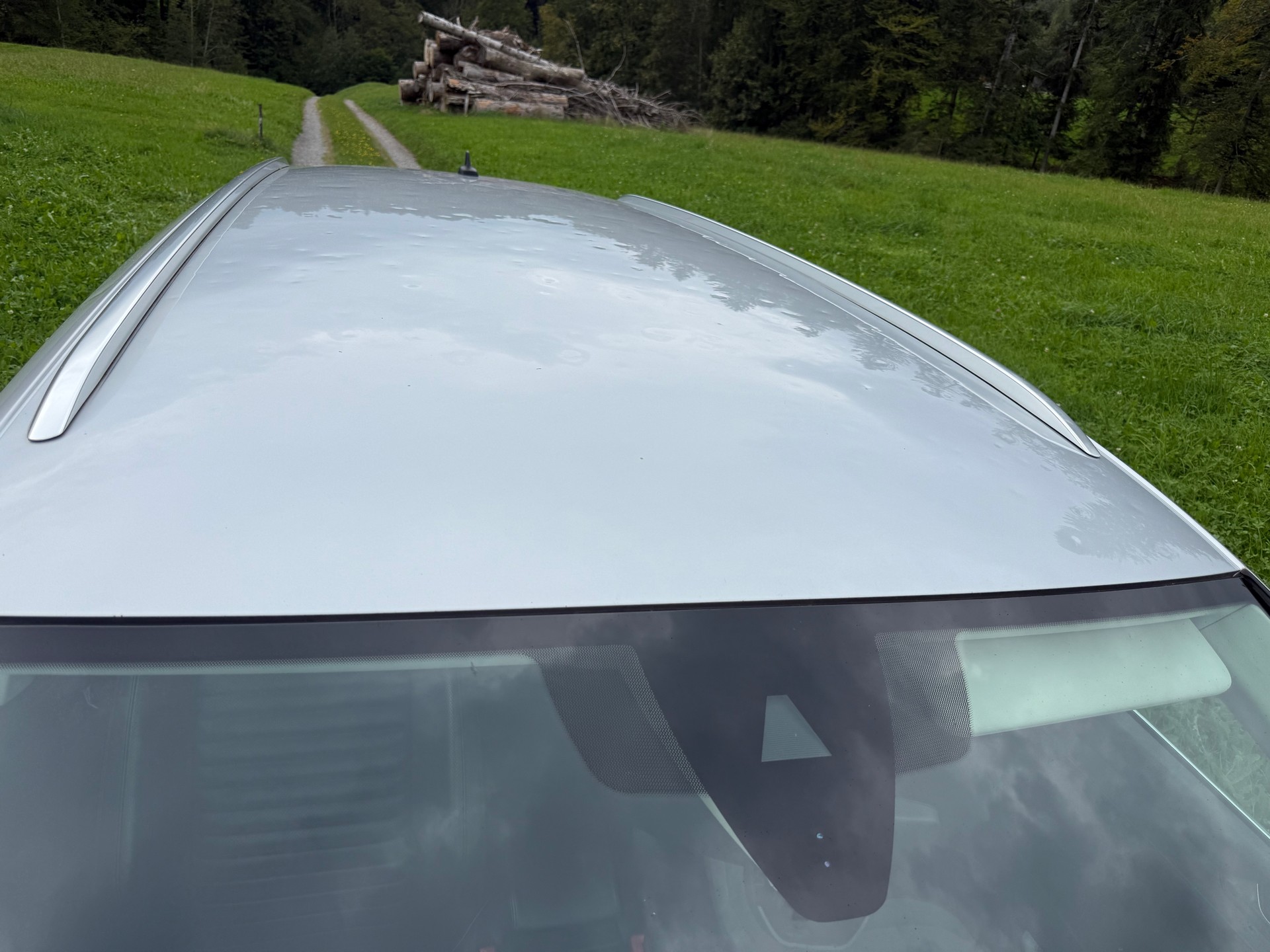 VW 2.0 TDI 240 SCR Highl. DSG 4m-image-9