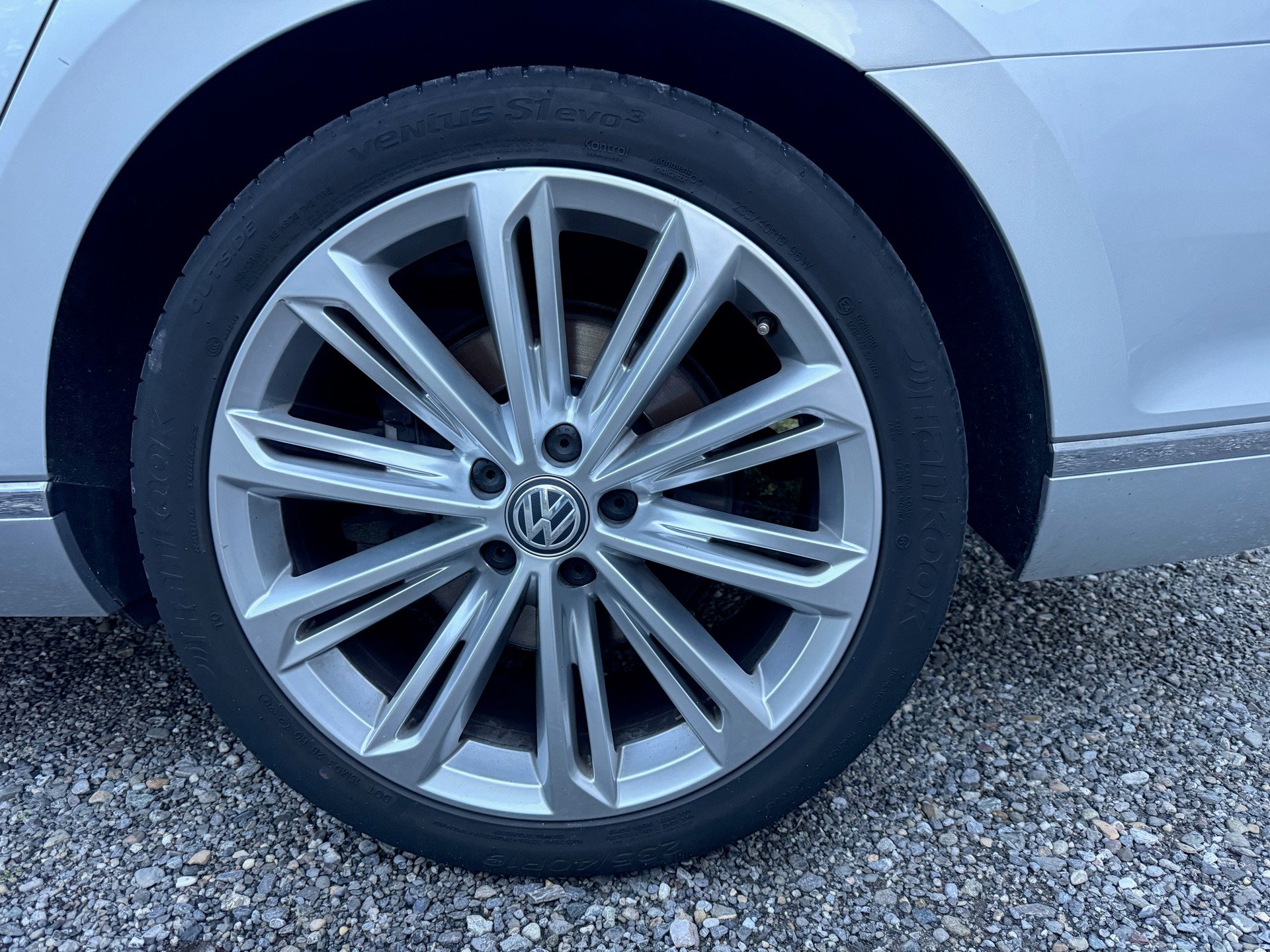 VW 2.0 TDI 240 SCR Highl. DSG 4m-image-8