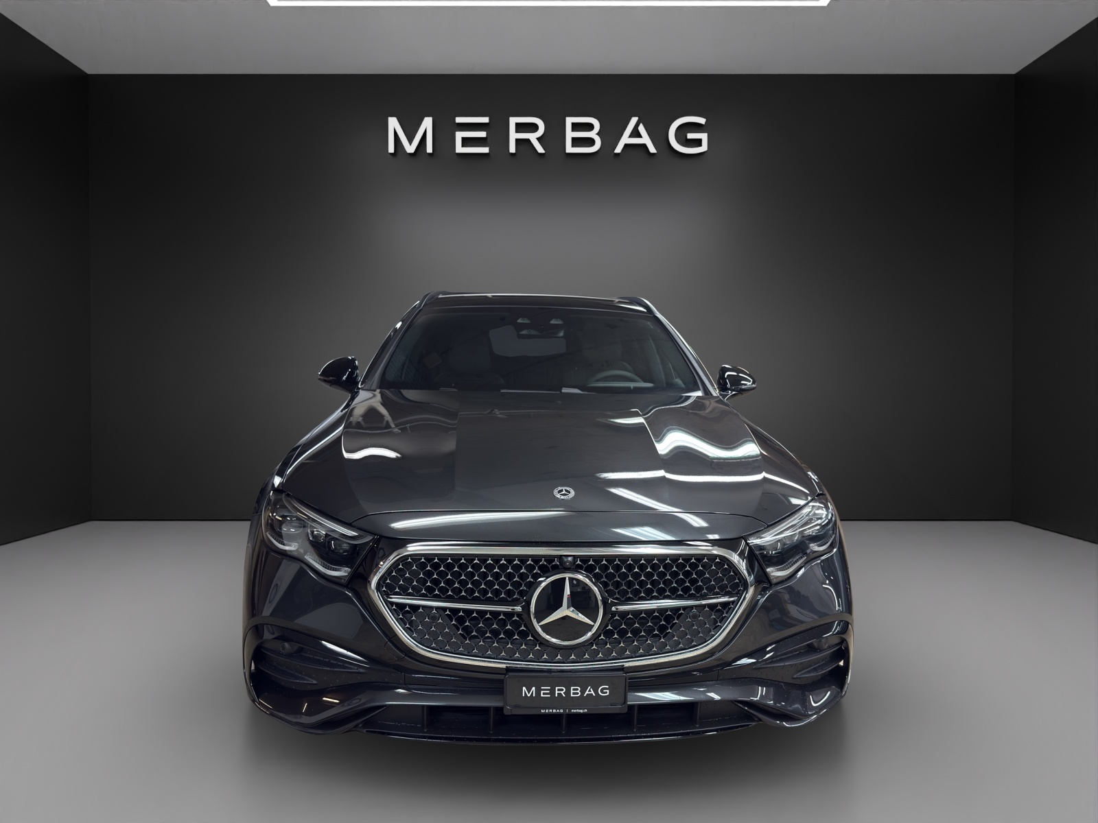 MERCEDES-BENZ E 220 d T 4Matic 9G-Tronic Swiss Star-image-6