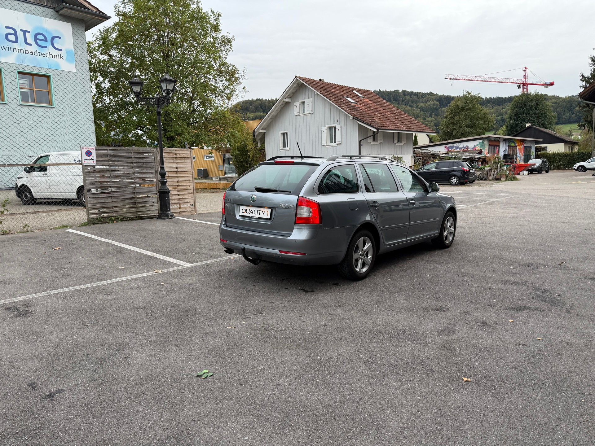 SKODA Octavia Combi 1.6 TDI Twenty20 4x4-image-6