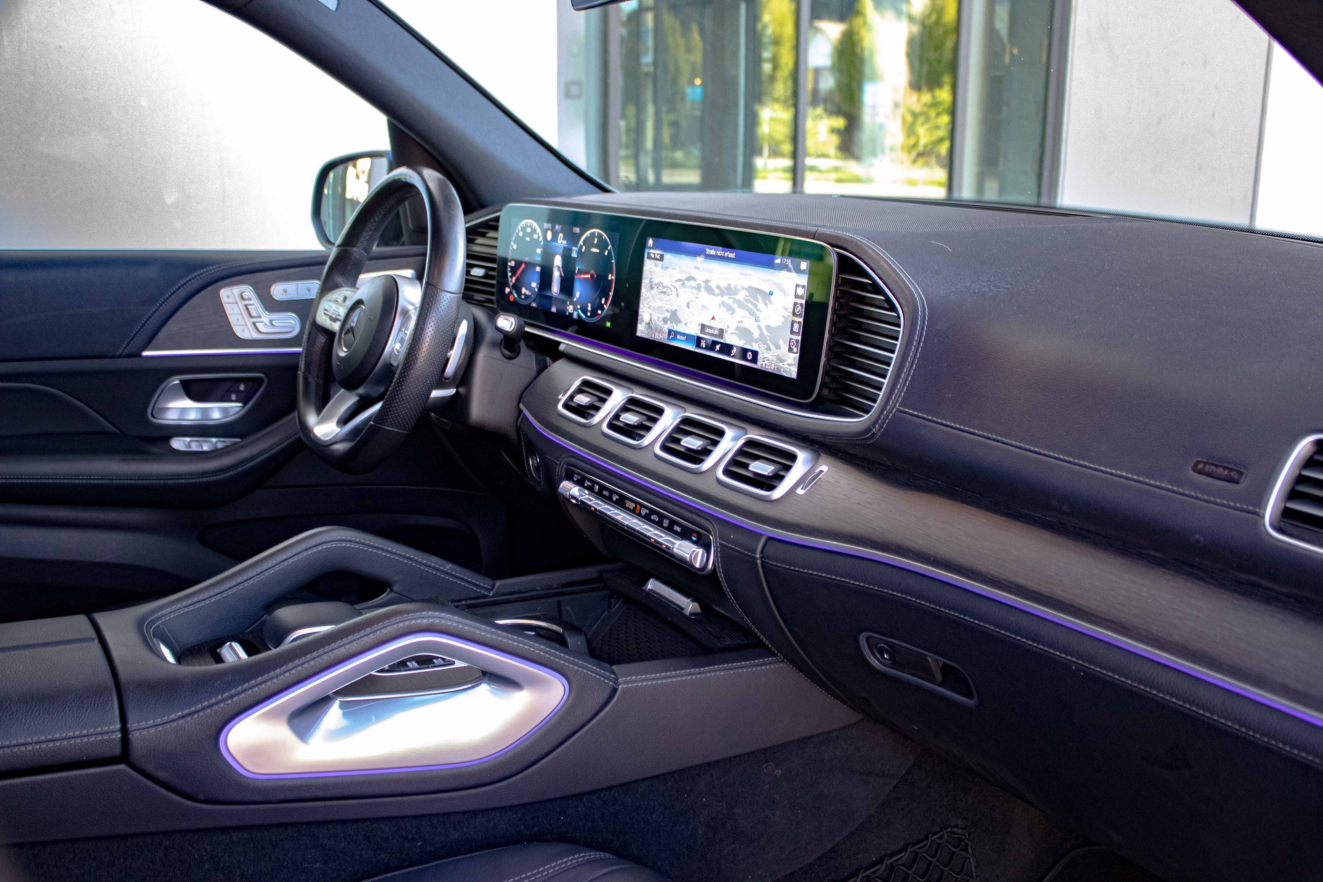 MERCEDES-BENZ GLE 300 d 4Matic AMG Line 9G-Tronic-image-18