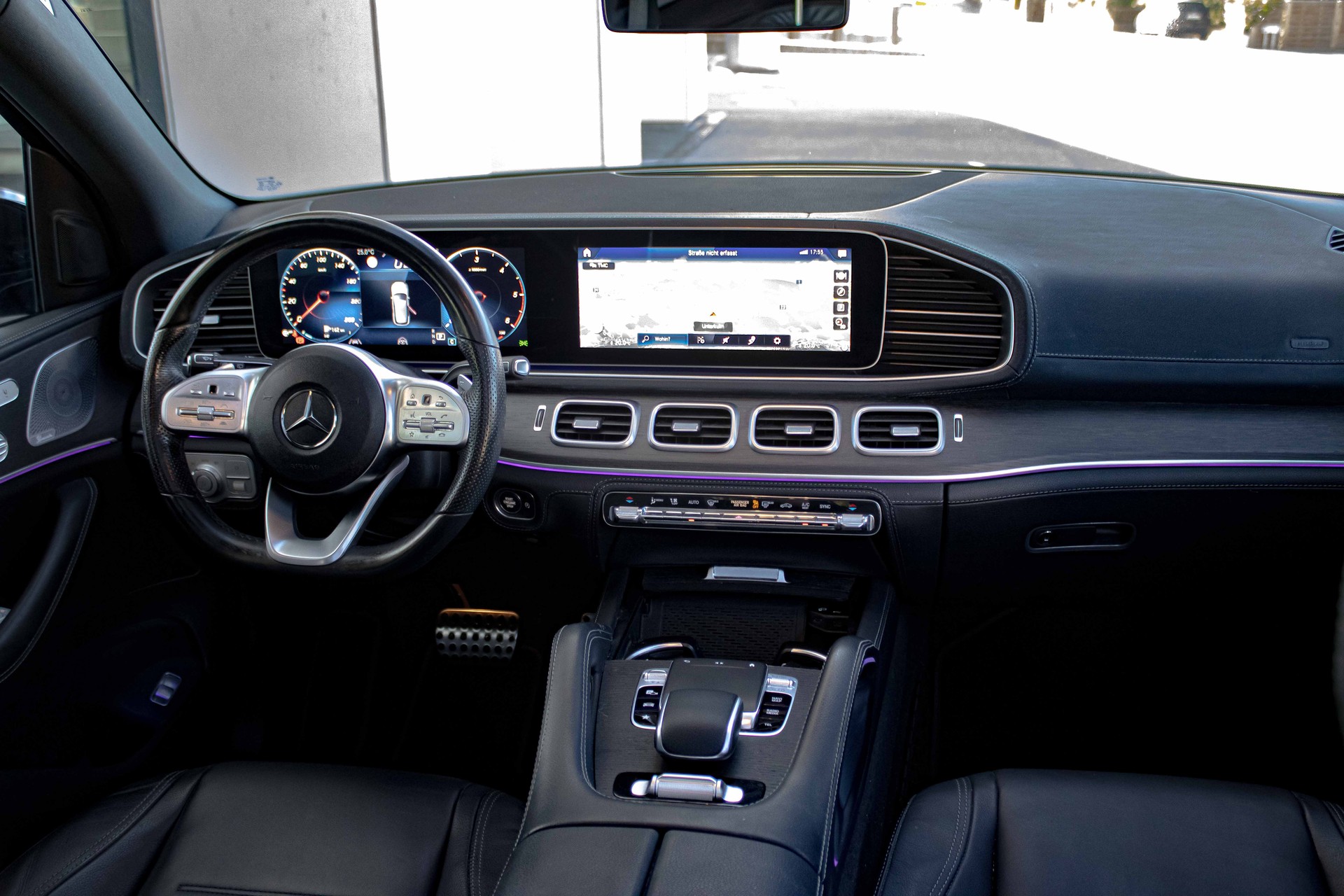 MERCEDES-BENZ GLE 300 d 4Matic AMG Line 9G-Tronic-image-16