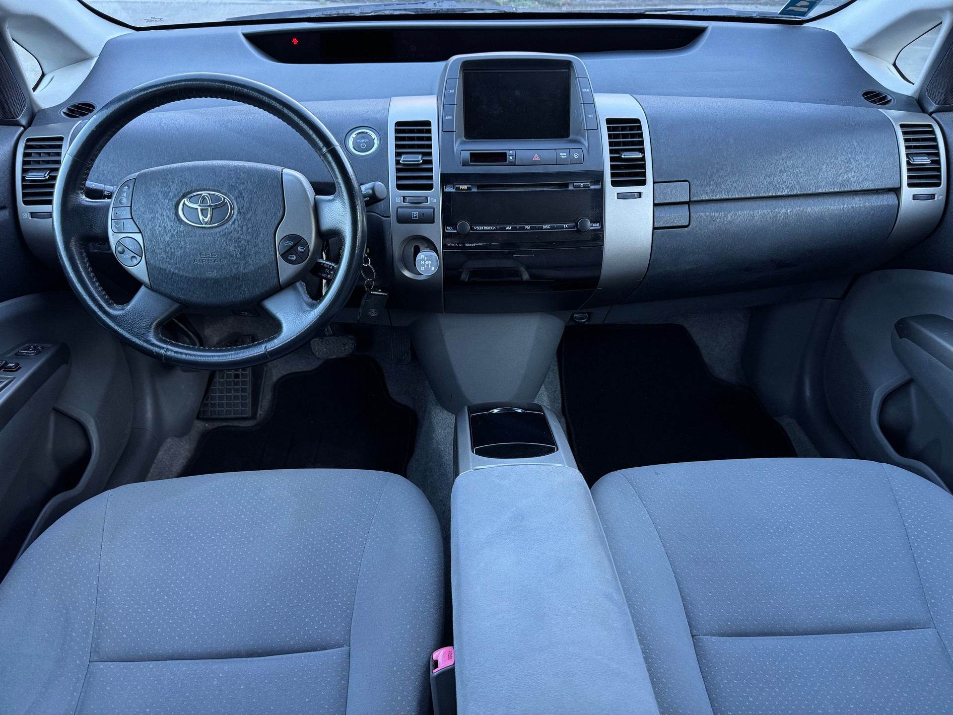 TOYOTA Prius 1.5 16V Hybrid-image-11