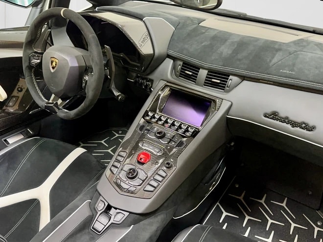 LAMBORGHINI Aventador LP750-4 Superveloce Roadster E-Gear-image-12