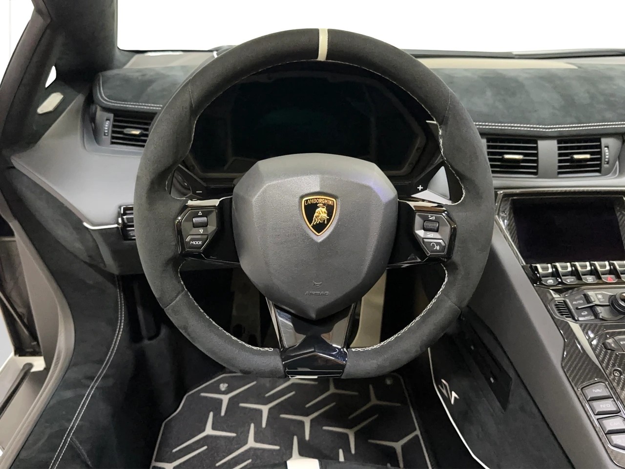 LAMBORGHINI Aventador LP750-4 Superveloce Roadster E-Gear-image-19