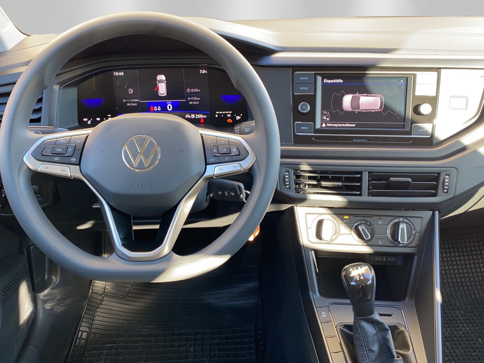 VW Polo 1.0 TSI Trend-image-9