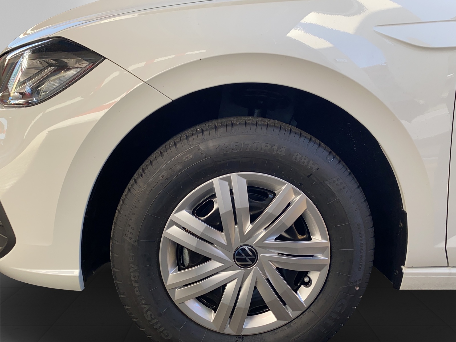 VW Polo 1.0 TSI Trend-image-7