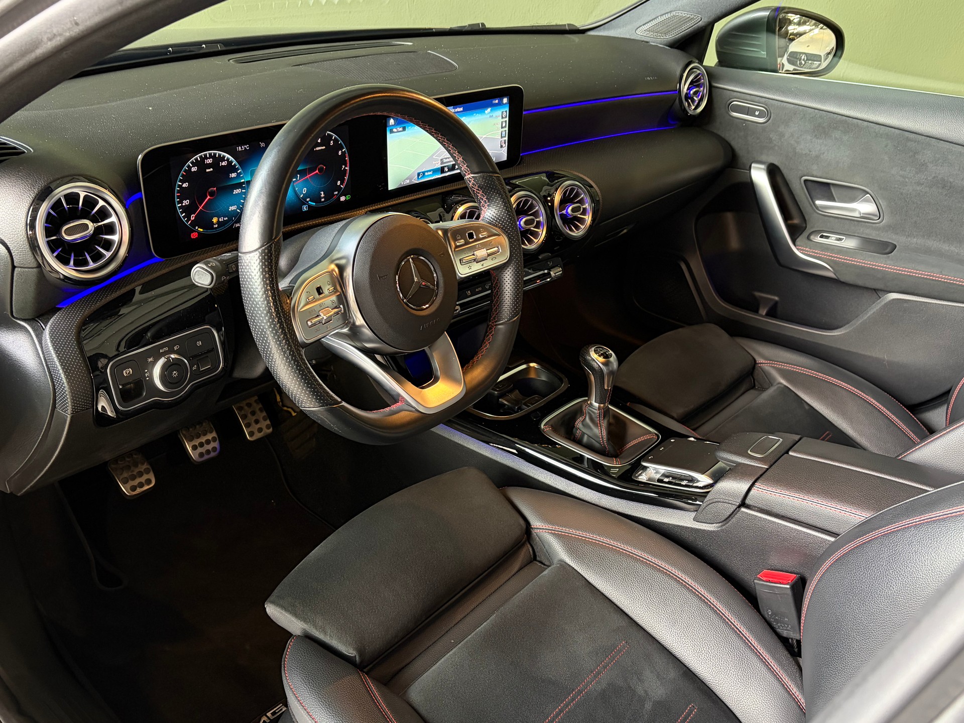 MERCEDES-BENZ A 200 AMG Line *Ab MFK*-image-9