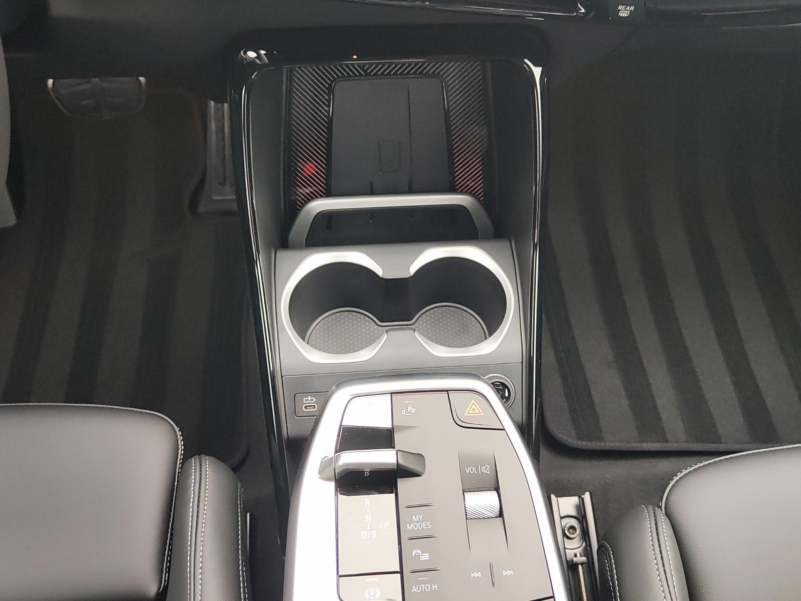 BMW X1 U11 20d xDrive paddles-image-12