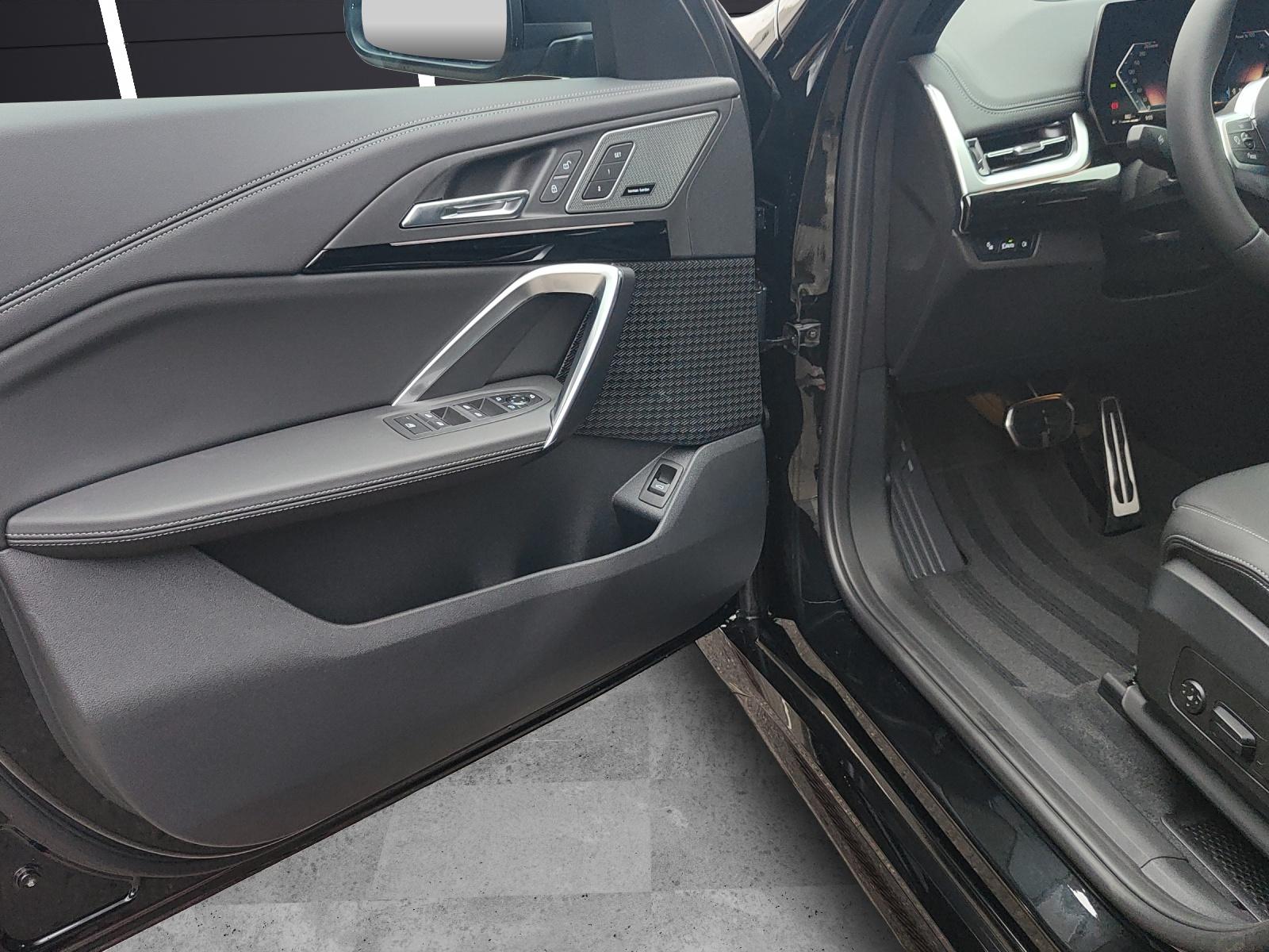 BMW X1 U11 20d xDrive paddles-image-14