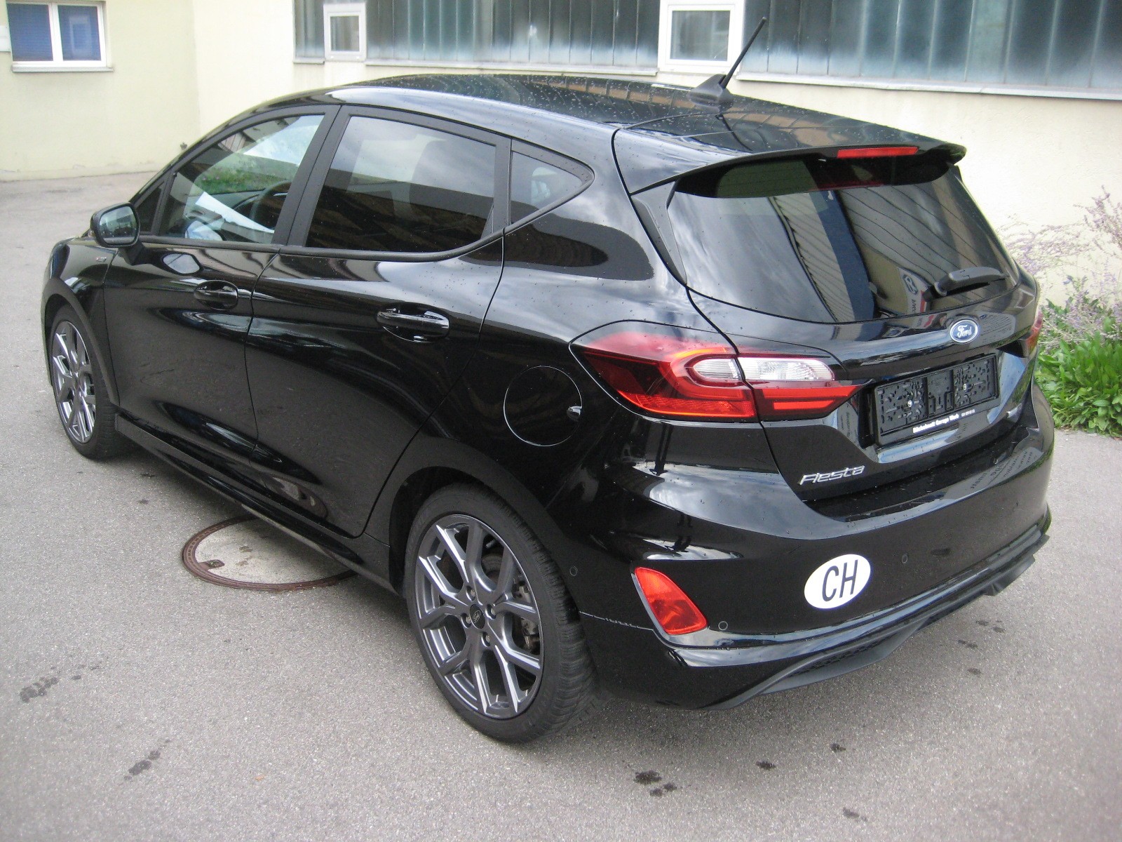 FORD Fiesta 1.0 SCTi MHEV ST Line X Automat-image-2