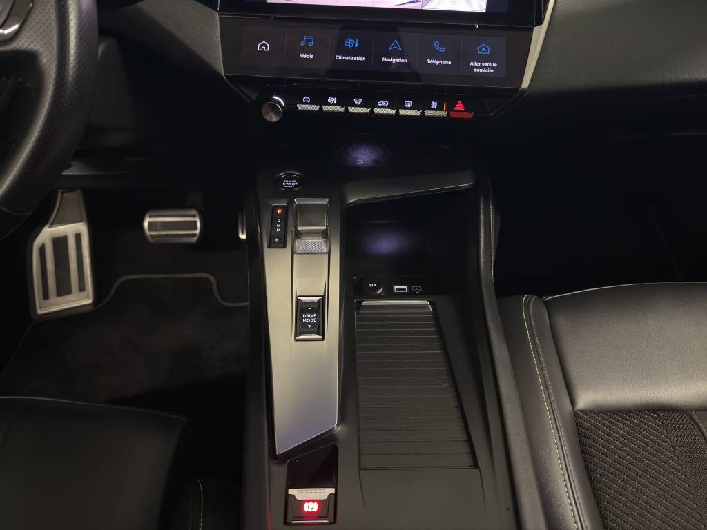 PEUGEOT 308 1.6 PHEV 225 GT Pack-image-6