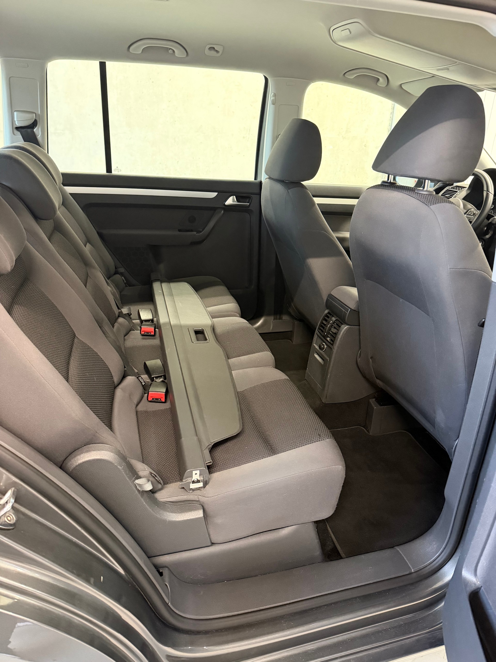 VW Touran 1.4 TSI Comfortline DSG 7-Sitzer-image-7