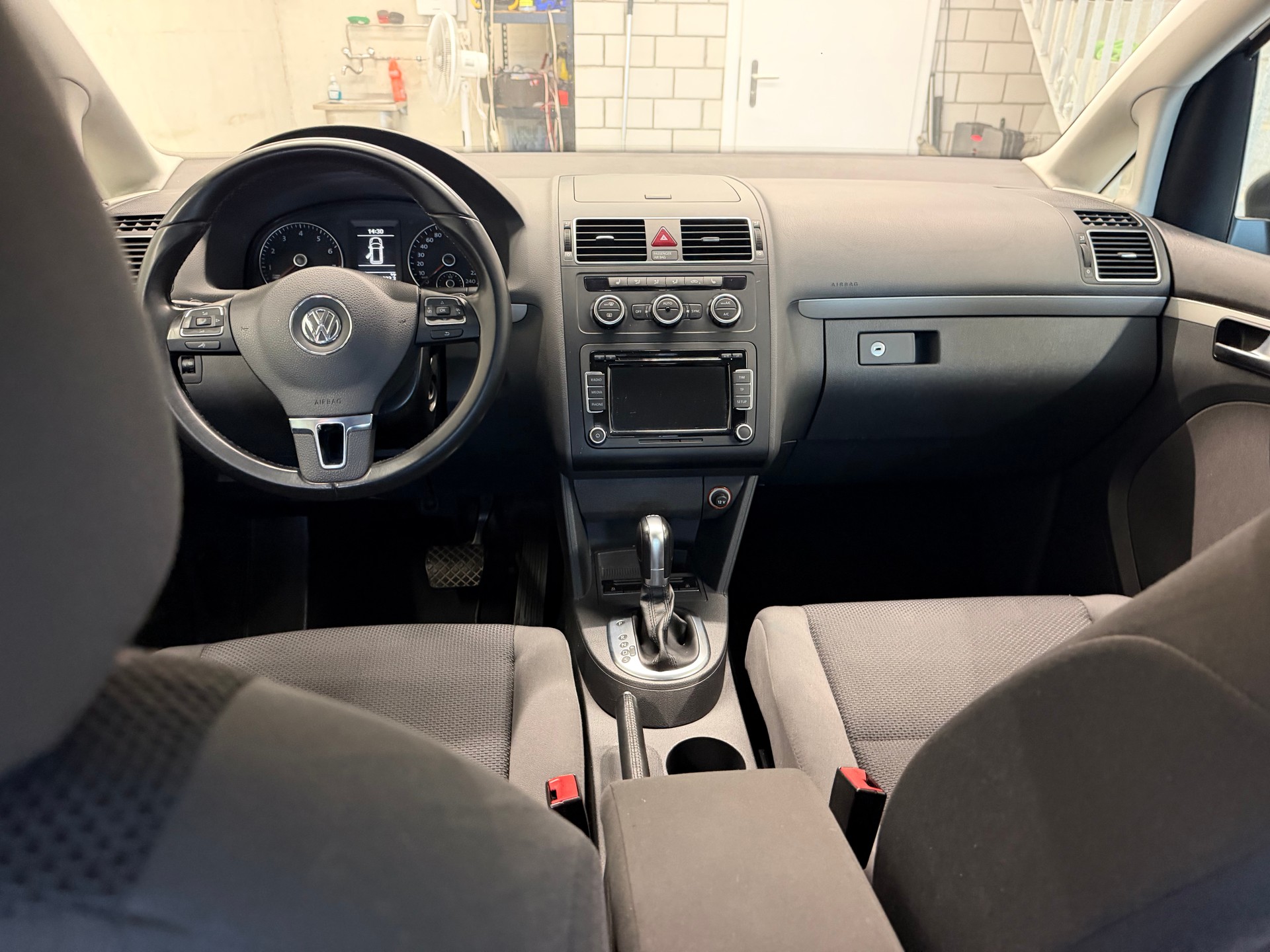 VW Touran 1.4 TSI Comfortline DSG 7-Sitzer-image-6