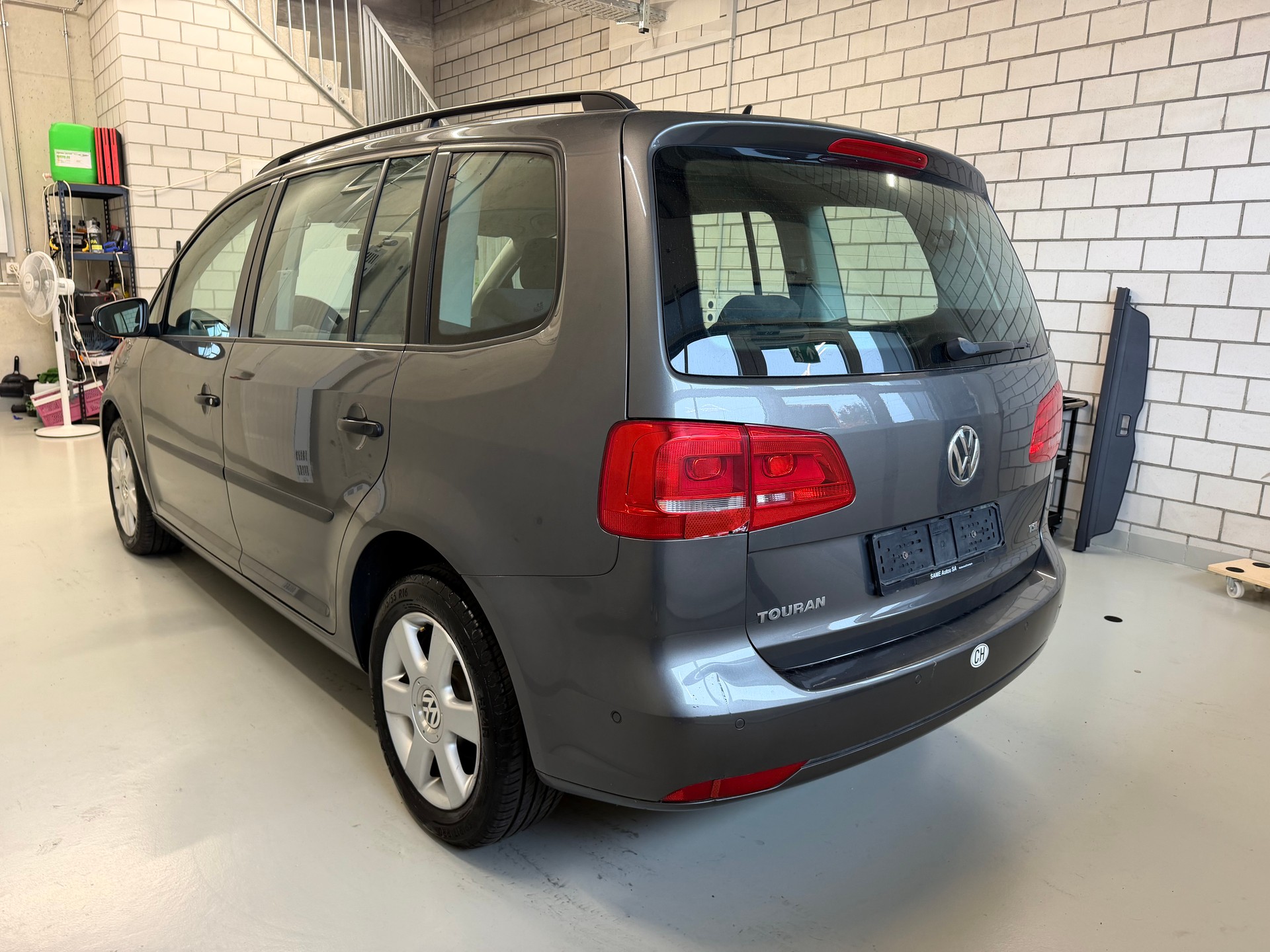 VW Touran 1.4 TSI Comfortline DSG 7-Sitzer-image-2
