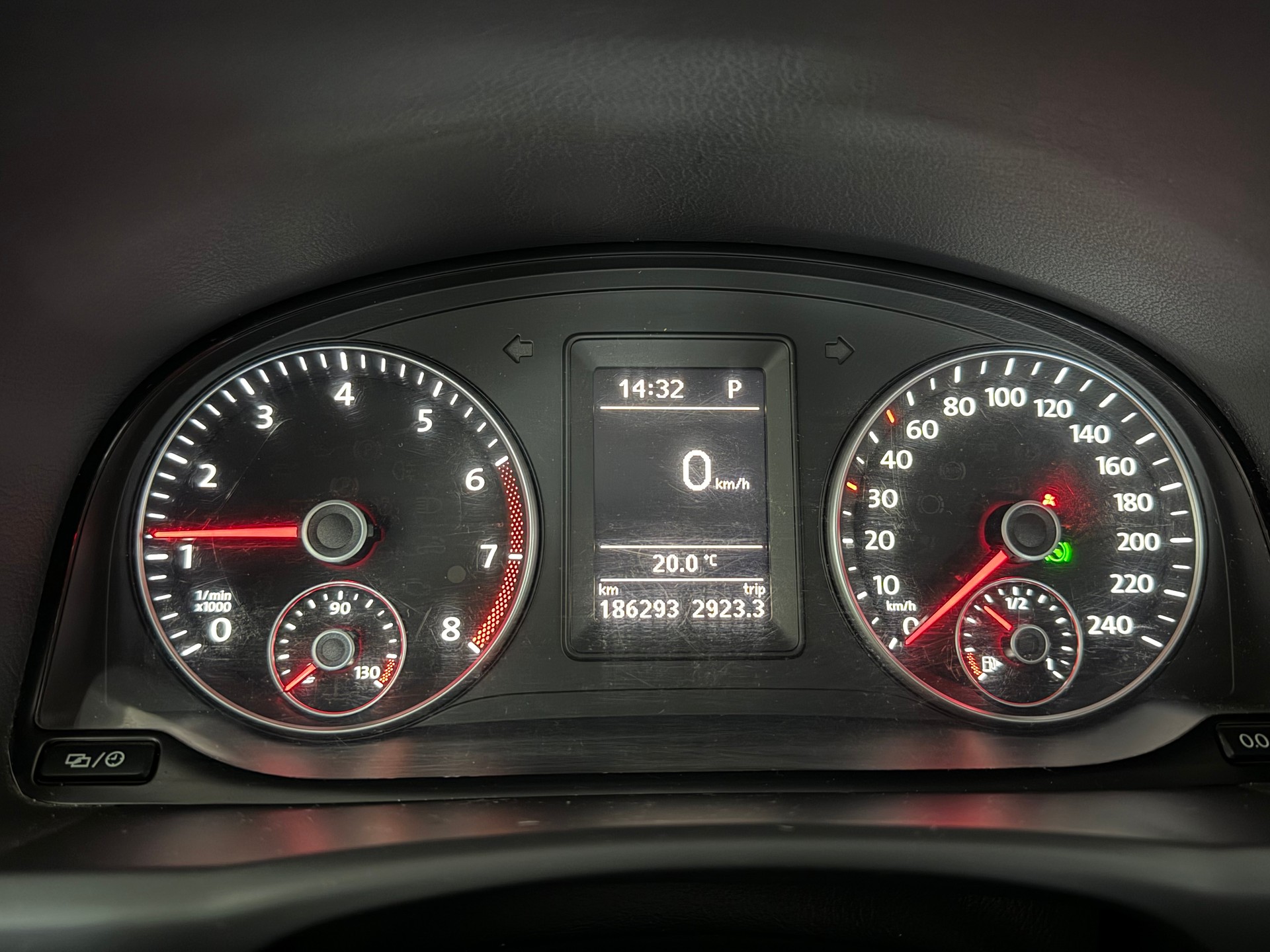 VW Touran 1.4 TSI Comfortline DSG 7-Sitzer-image-10