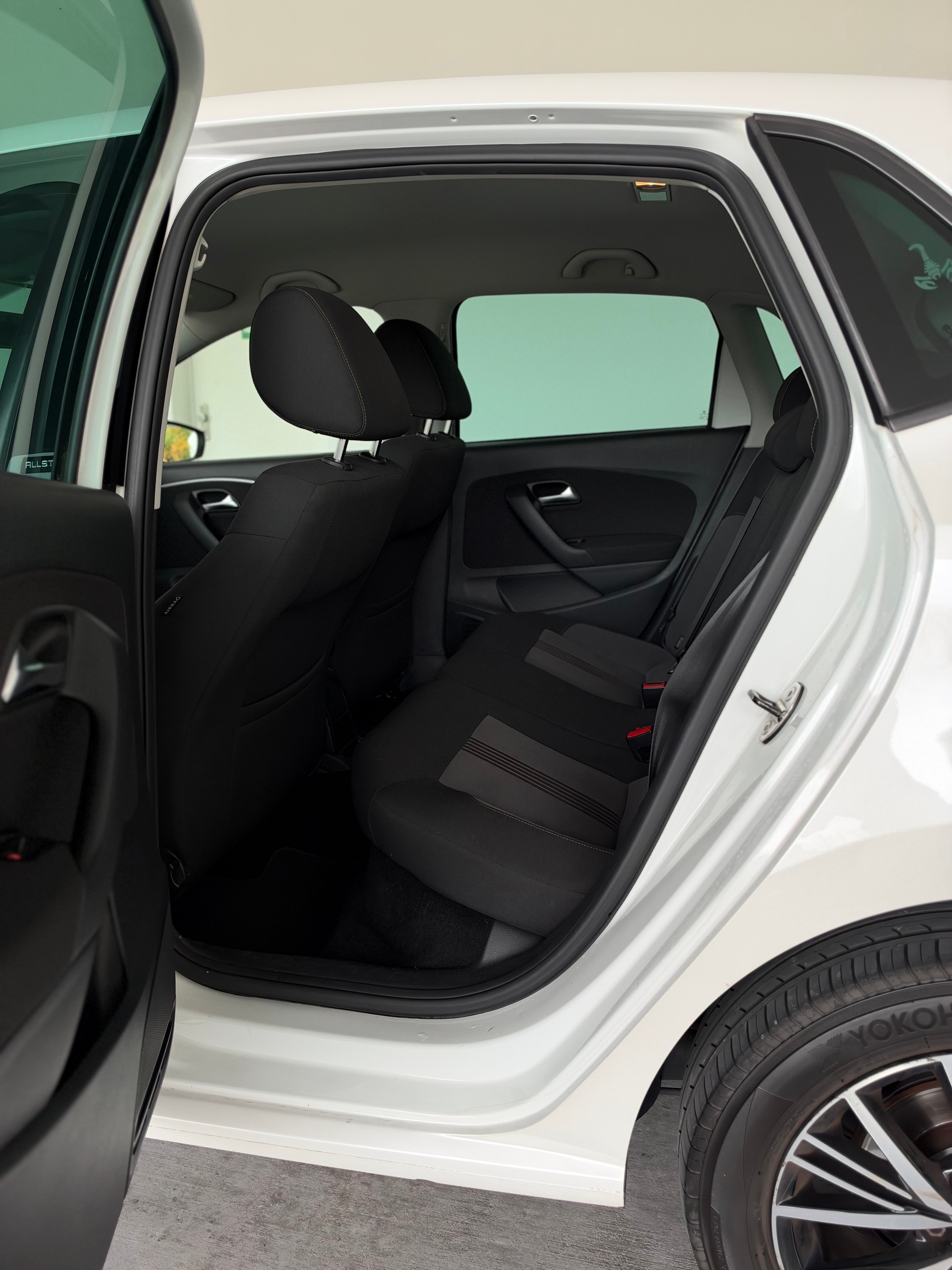 VW Polo 1.2 TSI BMT Allstar DSG-image-8