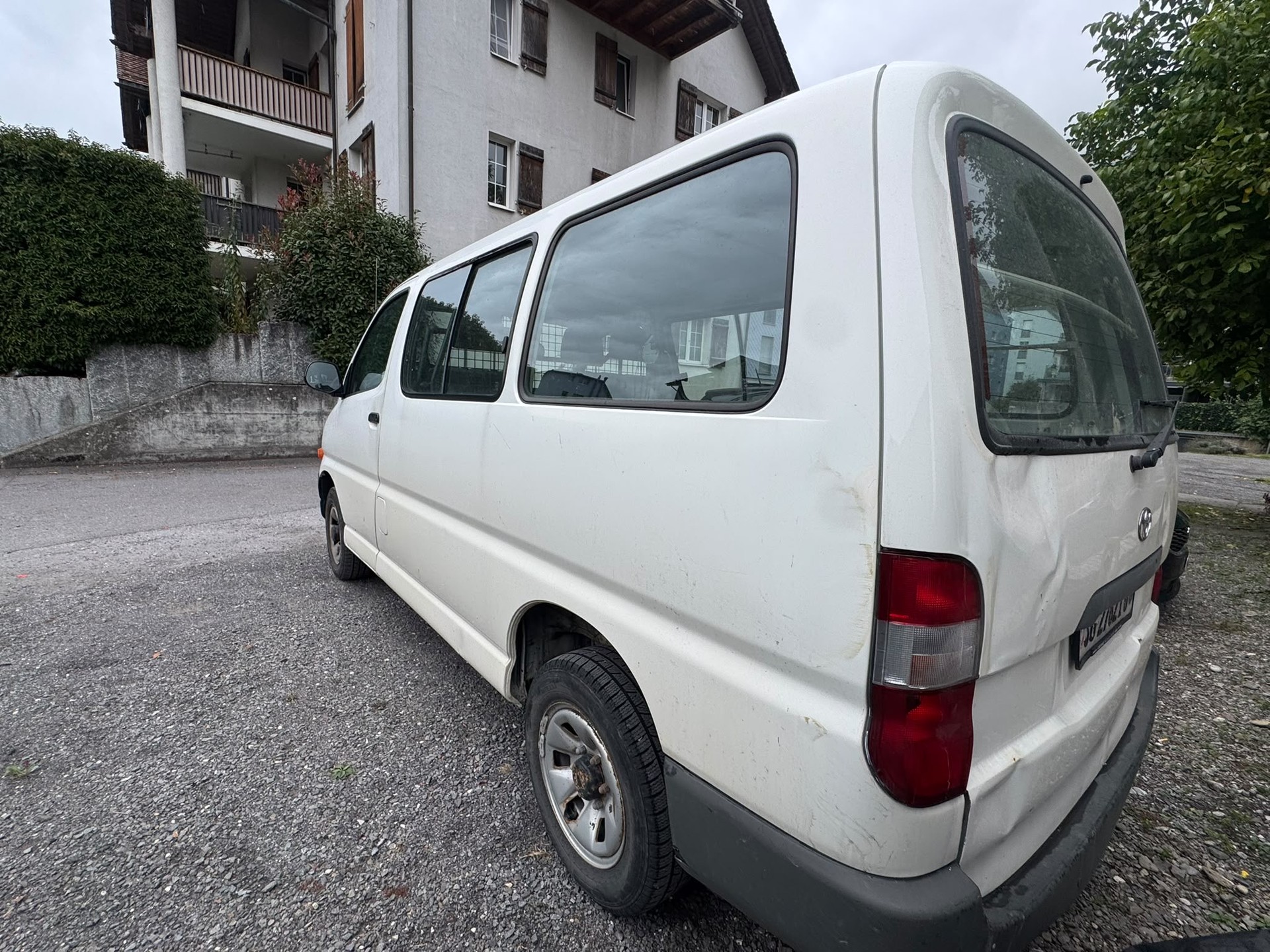 TOYOTA Hiace 2.7 Van 4x4-image-3