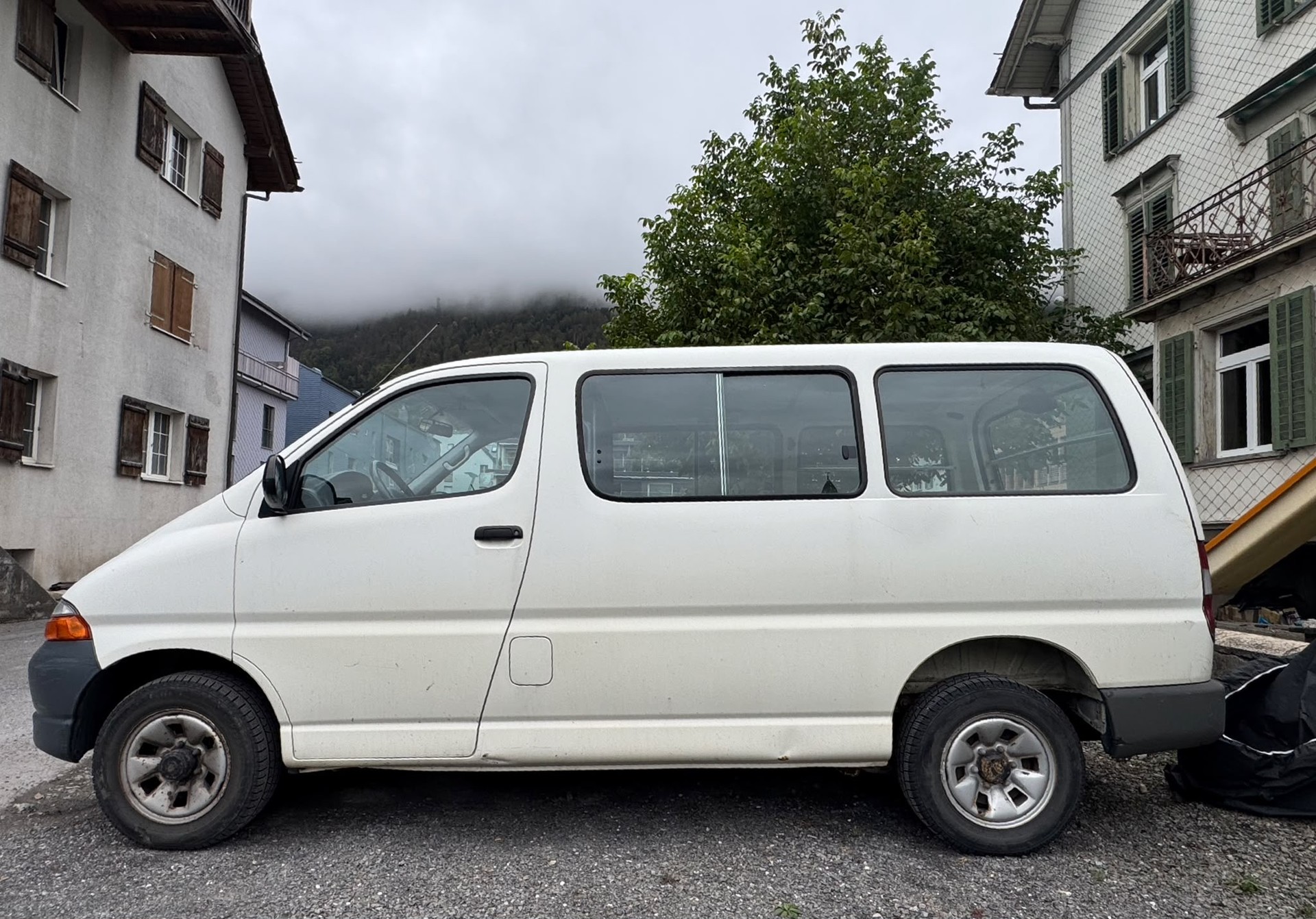 TOYOTA Hiace 2.7 Van 4x4-image-4