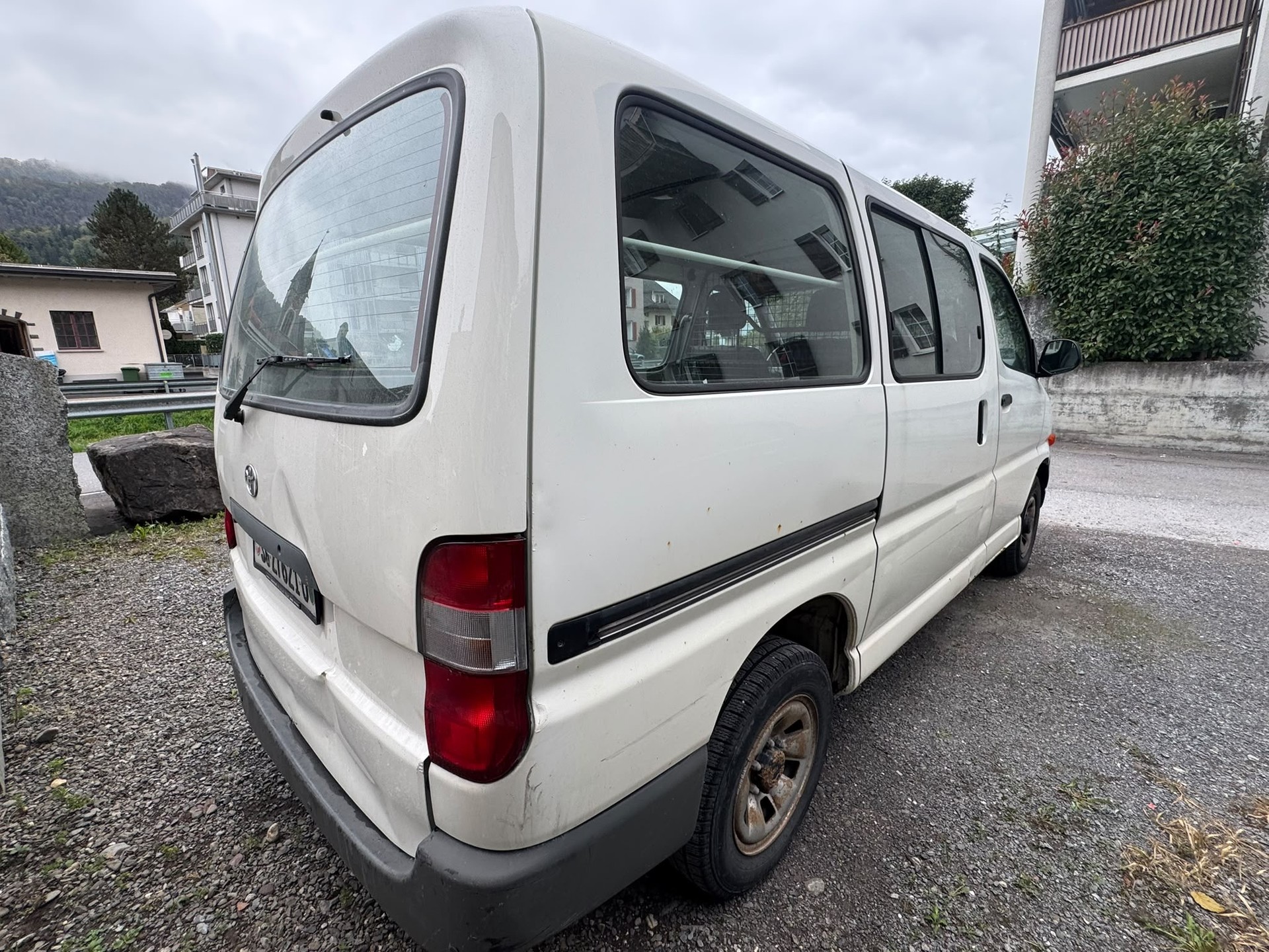 TOYOTA Hiace 2.7 Van 4x4-image-5