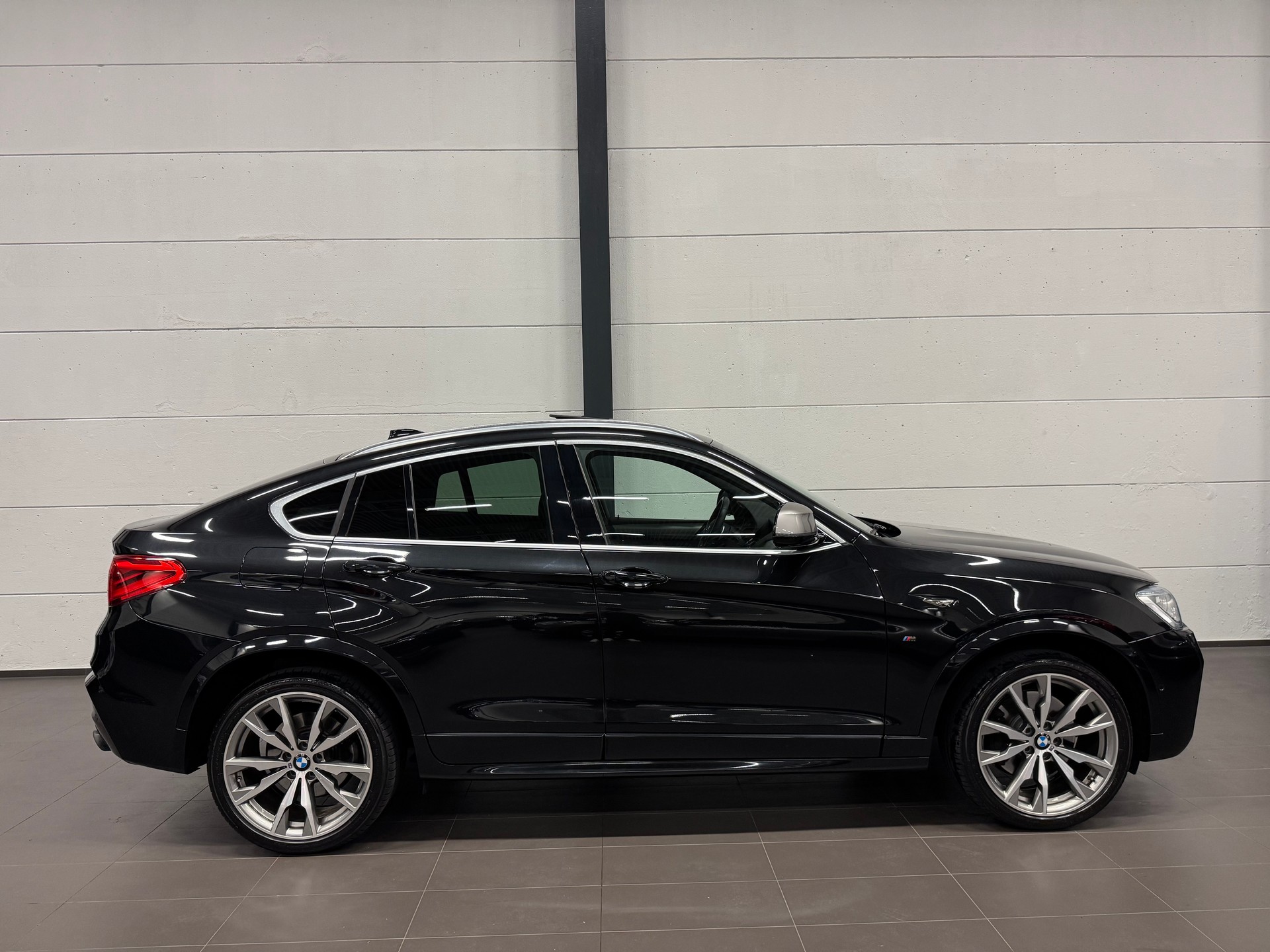 BMW X4 M 40i Steptronic-image-9