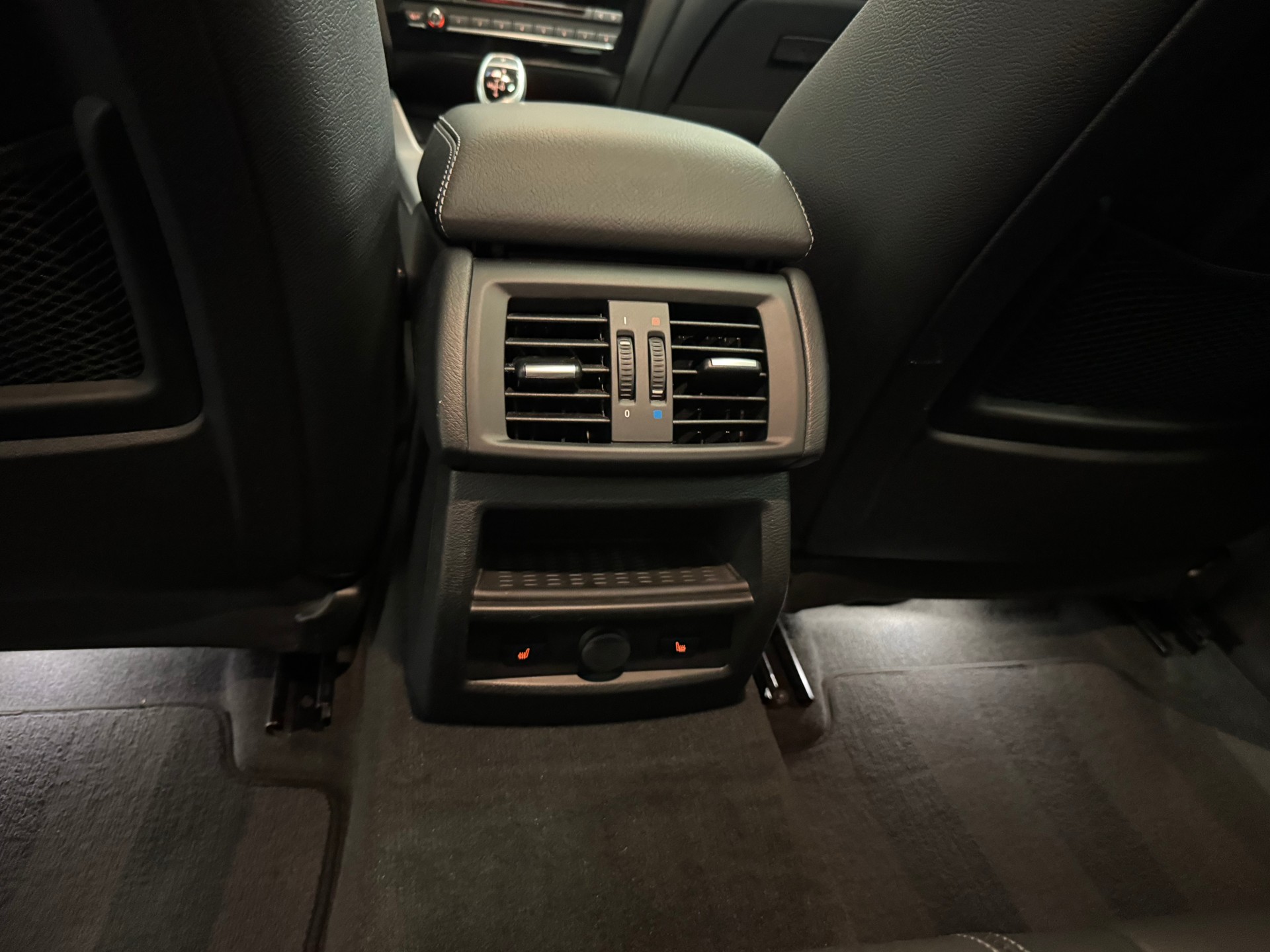 BMW X4 M 40i Steptronic-image-28