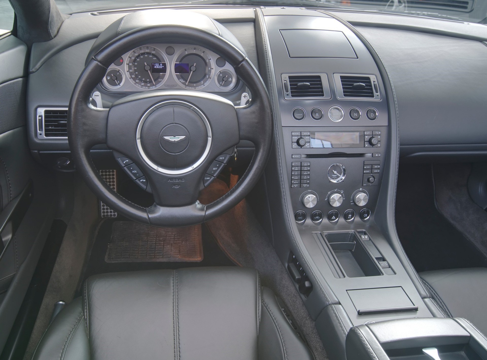 ASTON MARTIN V8 Vantage 4.3 Sportshift-image-8