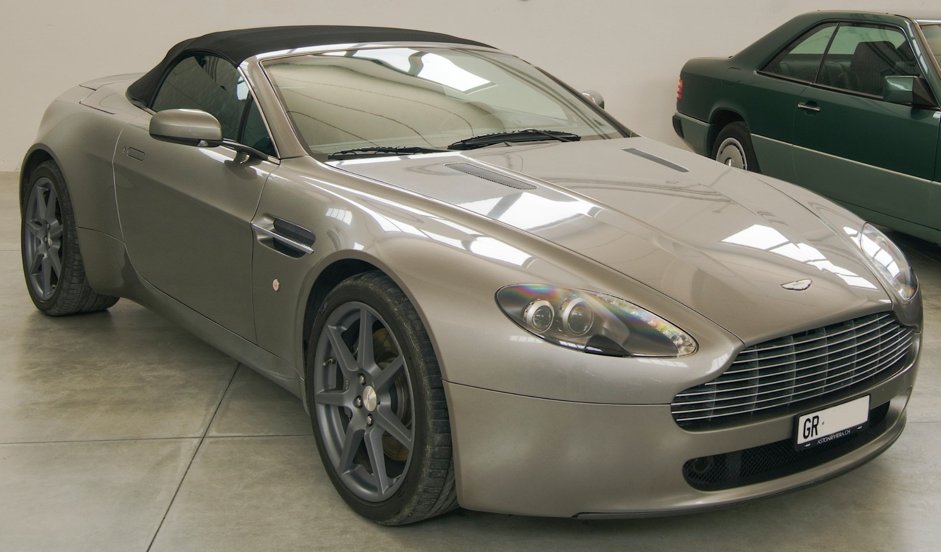 ASTON MARTIN V8 Vantage 4.3 Sportshift-image-16