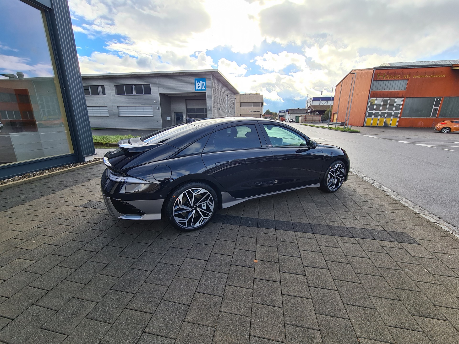 HYUNDAI Ioniq 6 77kWh Launch Edition 4WD-image-4
