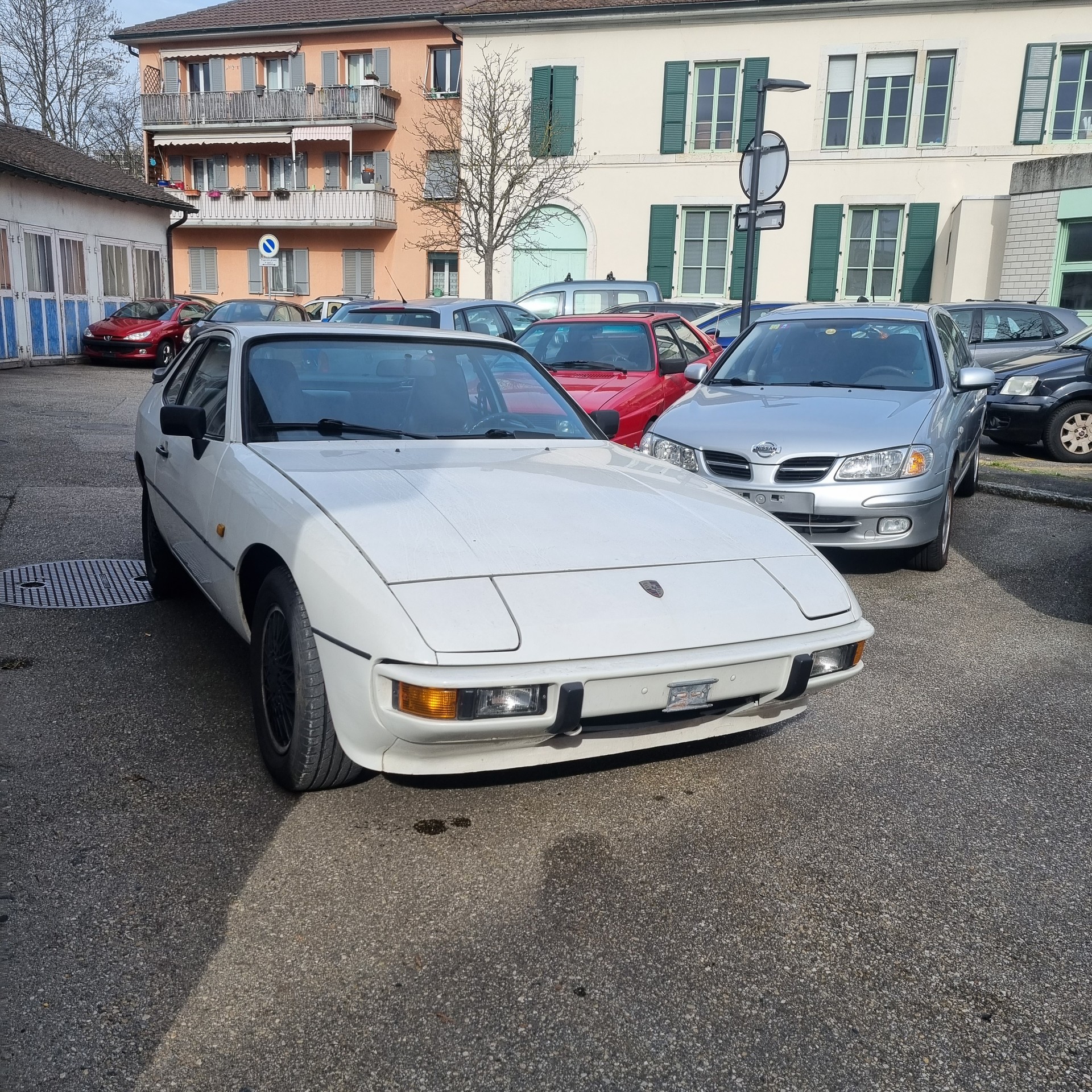 PORSCHE 924-image-1