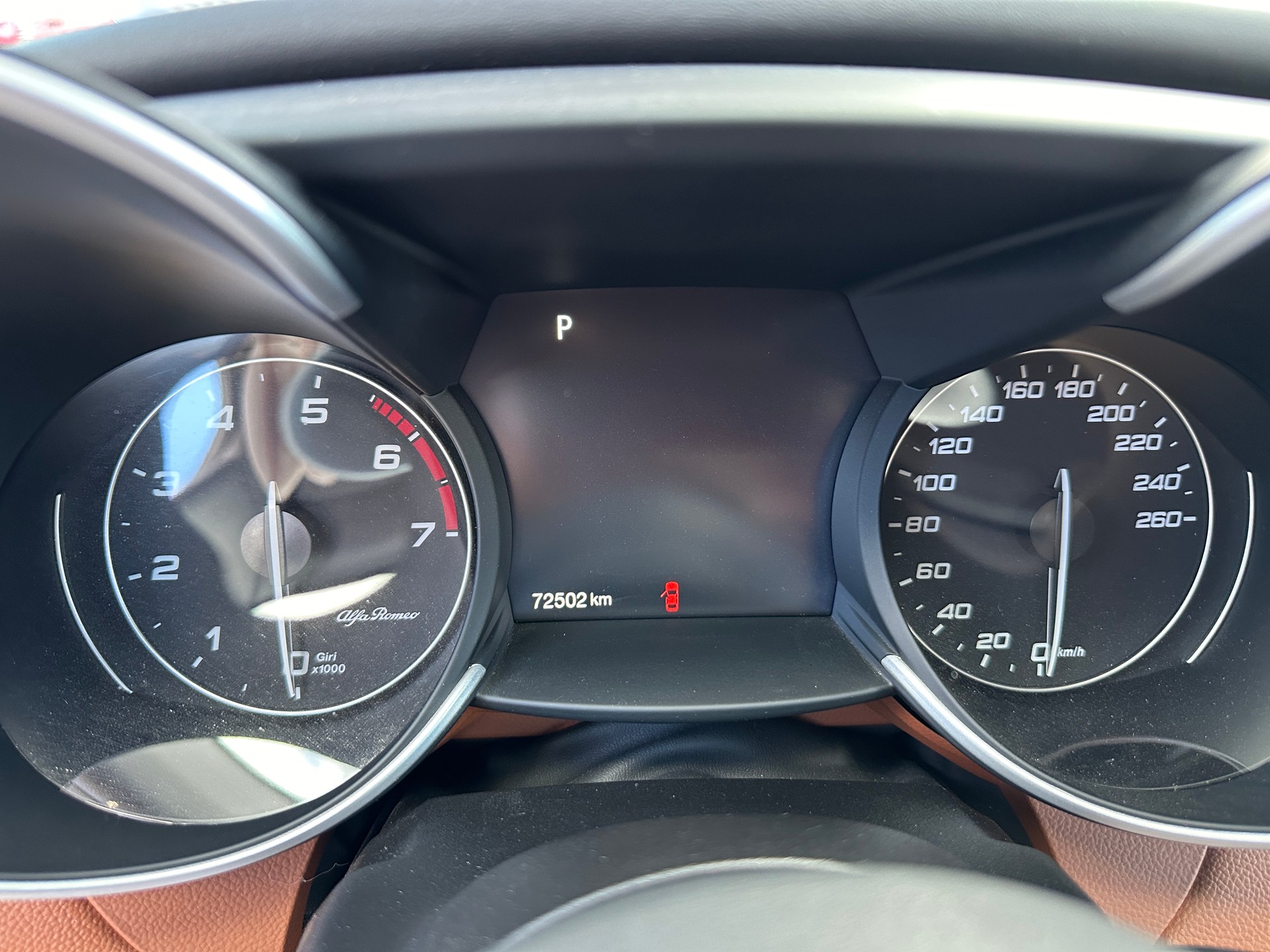 ALFA ROMEO Giulia 2.0 Ti 200 CV-image-11