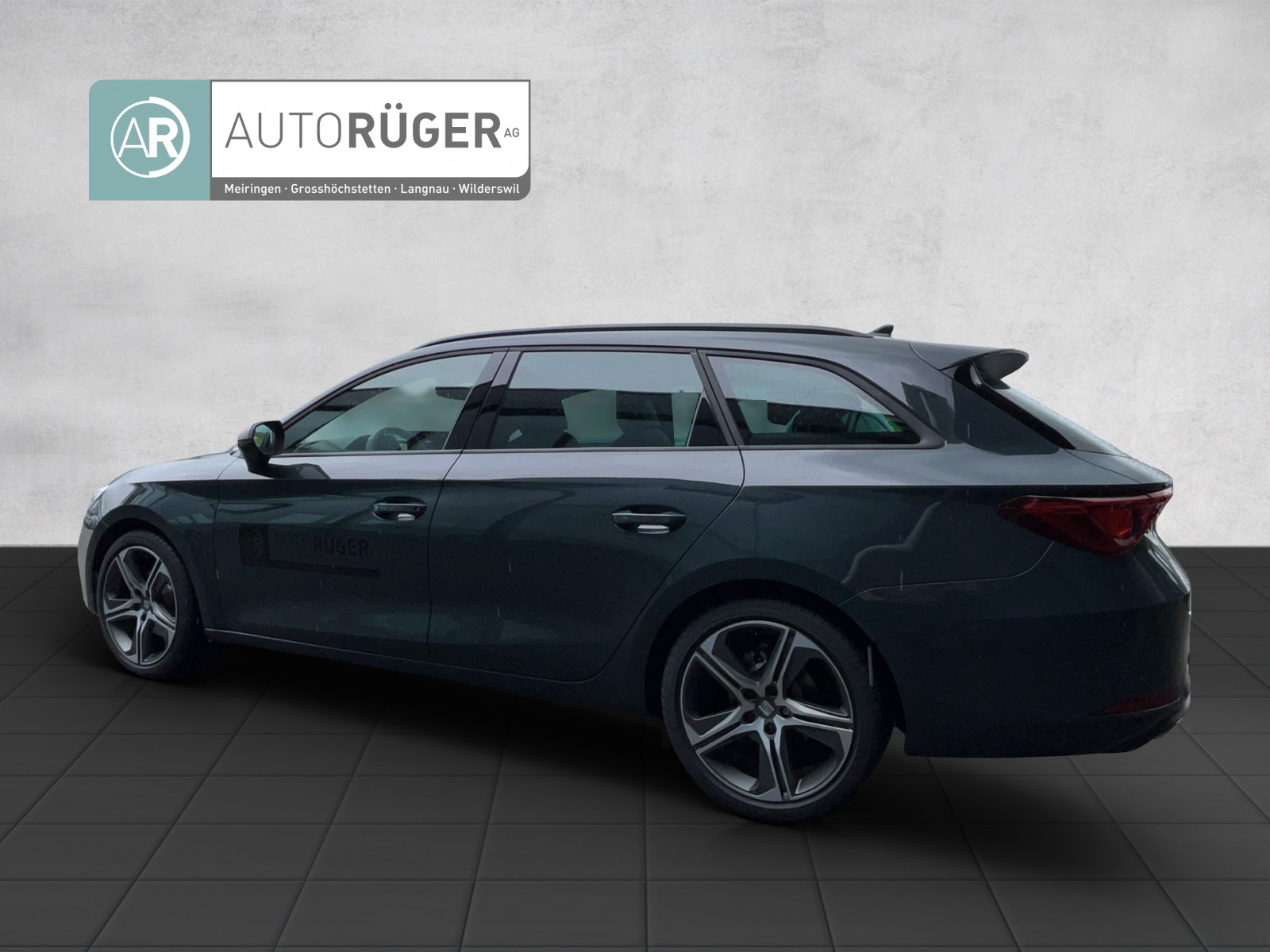 SEAT Leon ST 1.5 eTSI mHEV DSG Move FR-image-4